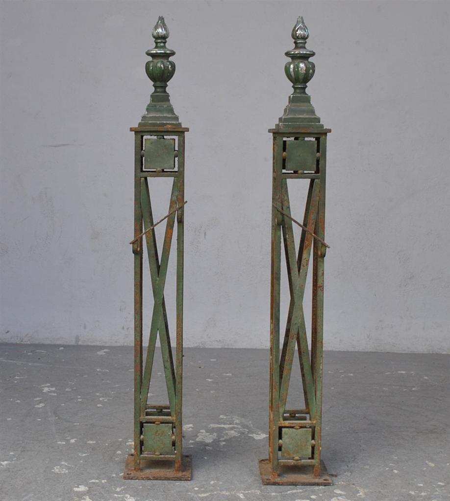 19th century pair of foot of banister of staircase in wrought iron, the pines were in silvered bronze unfortunately they were patinated in green, on the other hand can easily find the silvering on the two pignes.