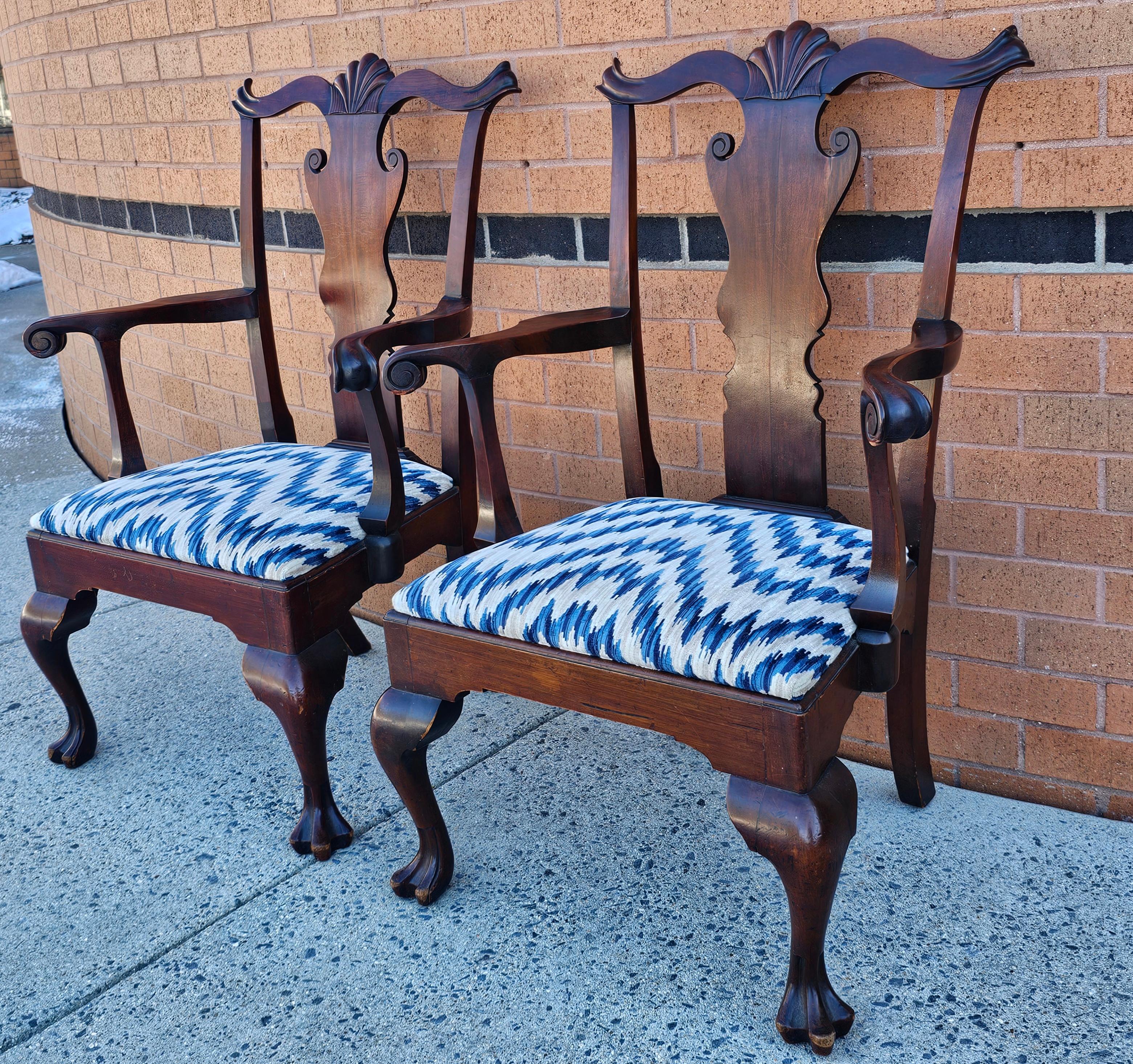 American 19th Century Pair Philadelphia Chippendale Mahogany Upholstered Seat Armchairs For Sale