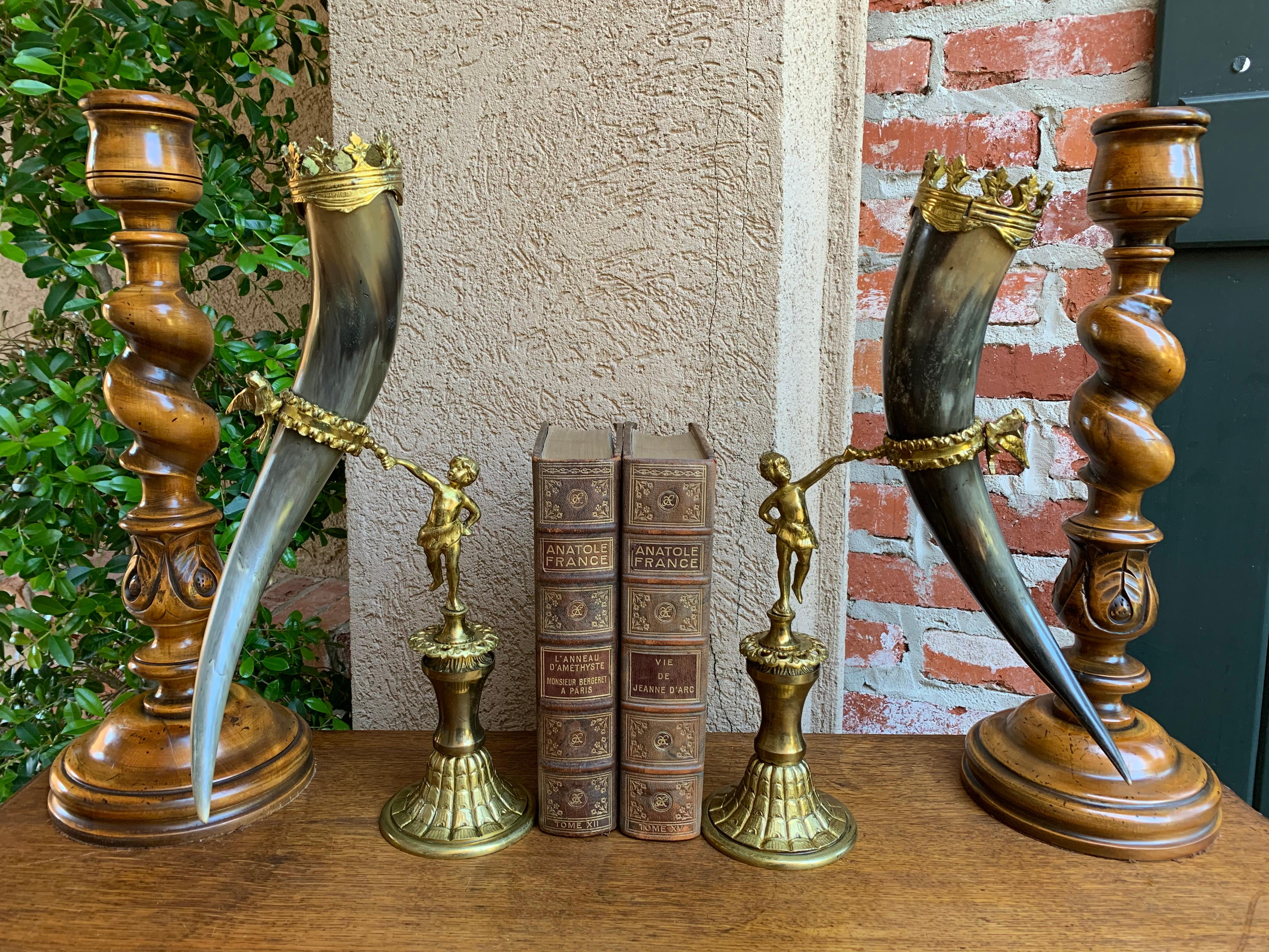 Direct from England, just arrived in our most recent container, we have several of these fabulous antique ‘hunt horns”, extremely sought after as unique accessories for a library, den or office!.~

~History – In 19th century Europe these antique