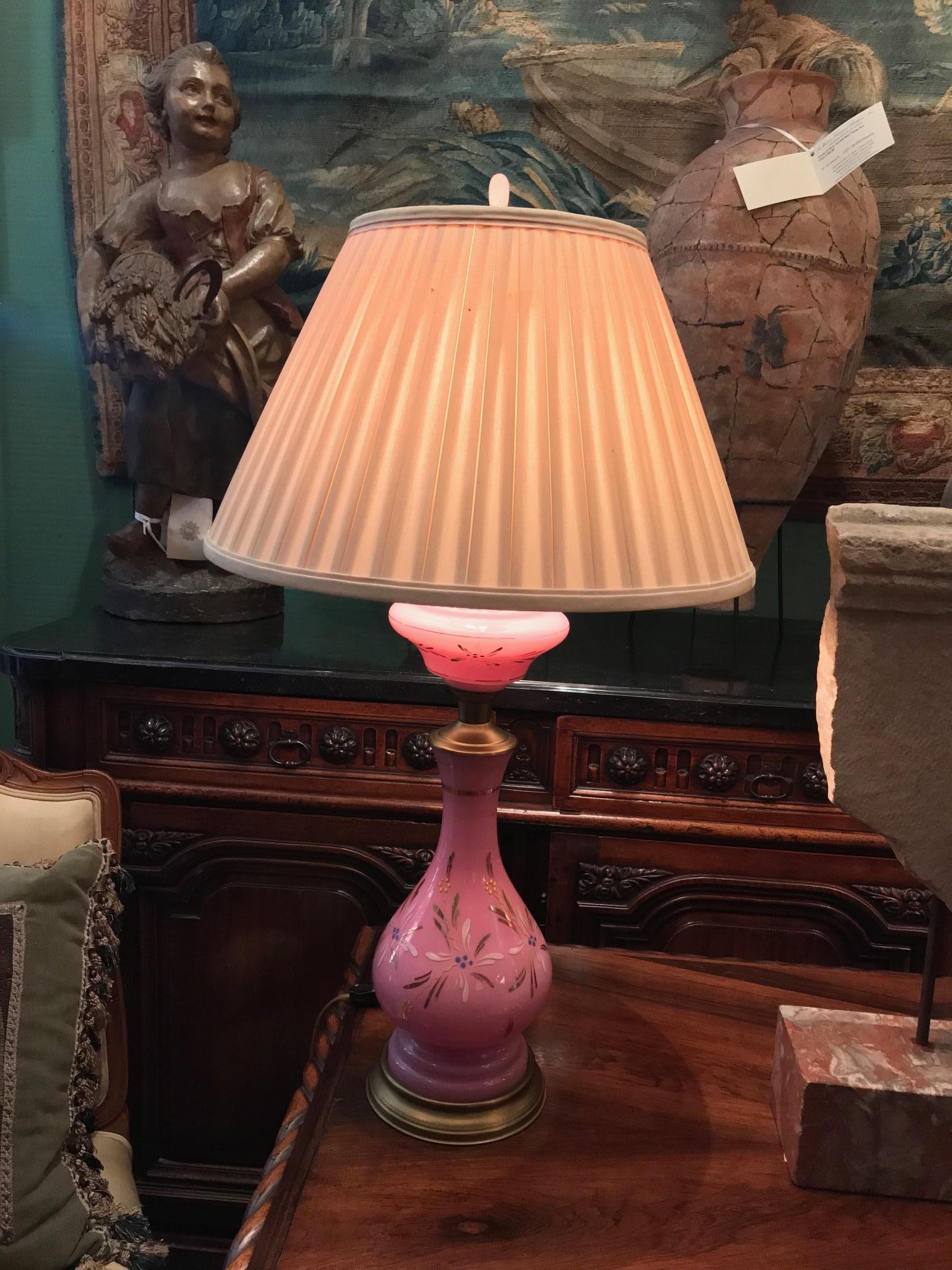 19th C. Pair Pink side Table Lamps Opaline Glass Vase Nightstand Lights antiques For Sale 1