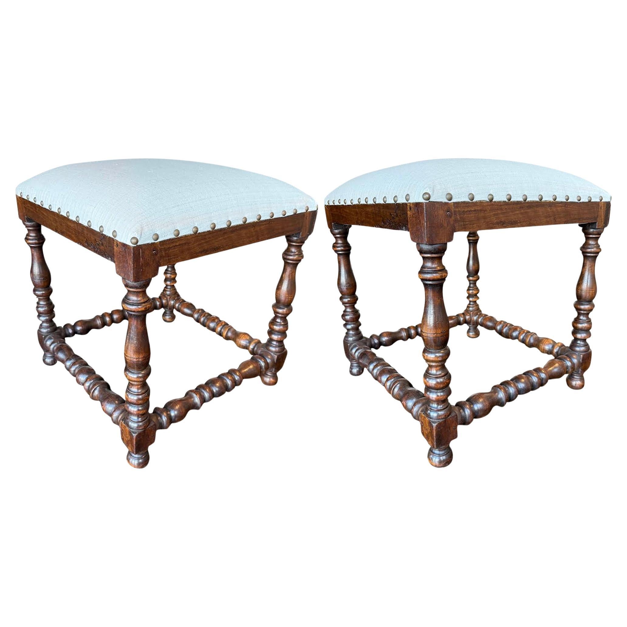 19th Century Pair Square Turned Leg Stools, Italy en venta