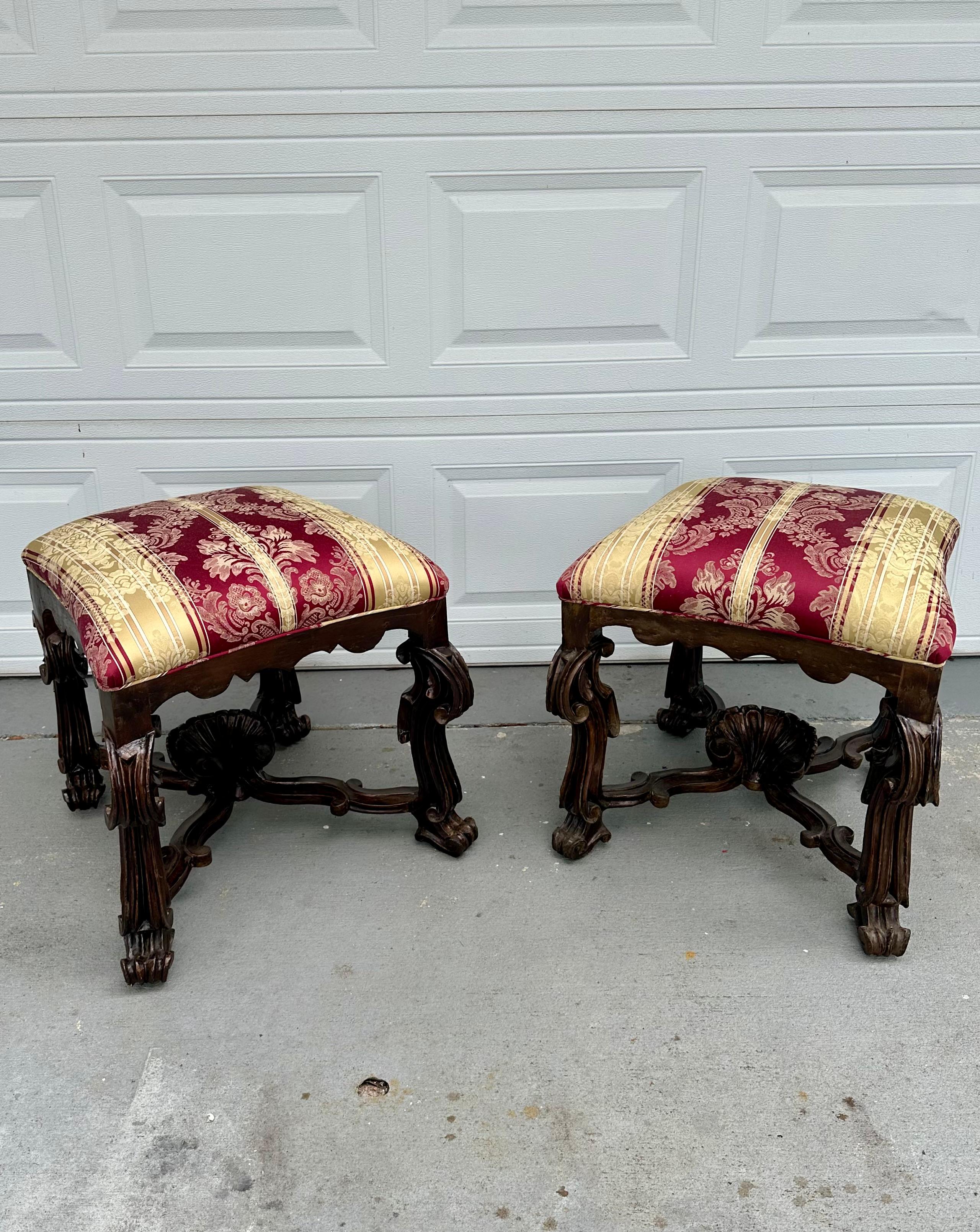 Paire de tabourets toscans Renaissance Revival du 19ème siècle en vente 5