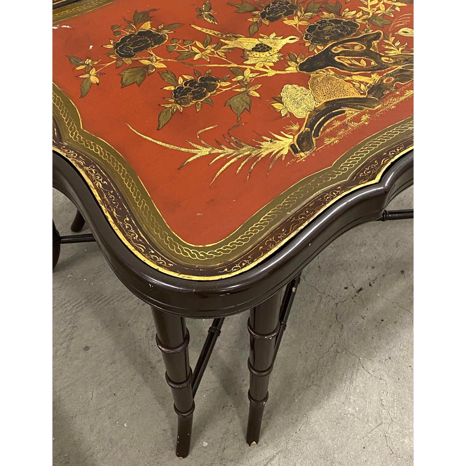 Hand-Painted 19th Century Papier Mâché English Chinoiserie Tray Table