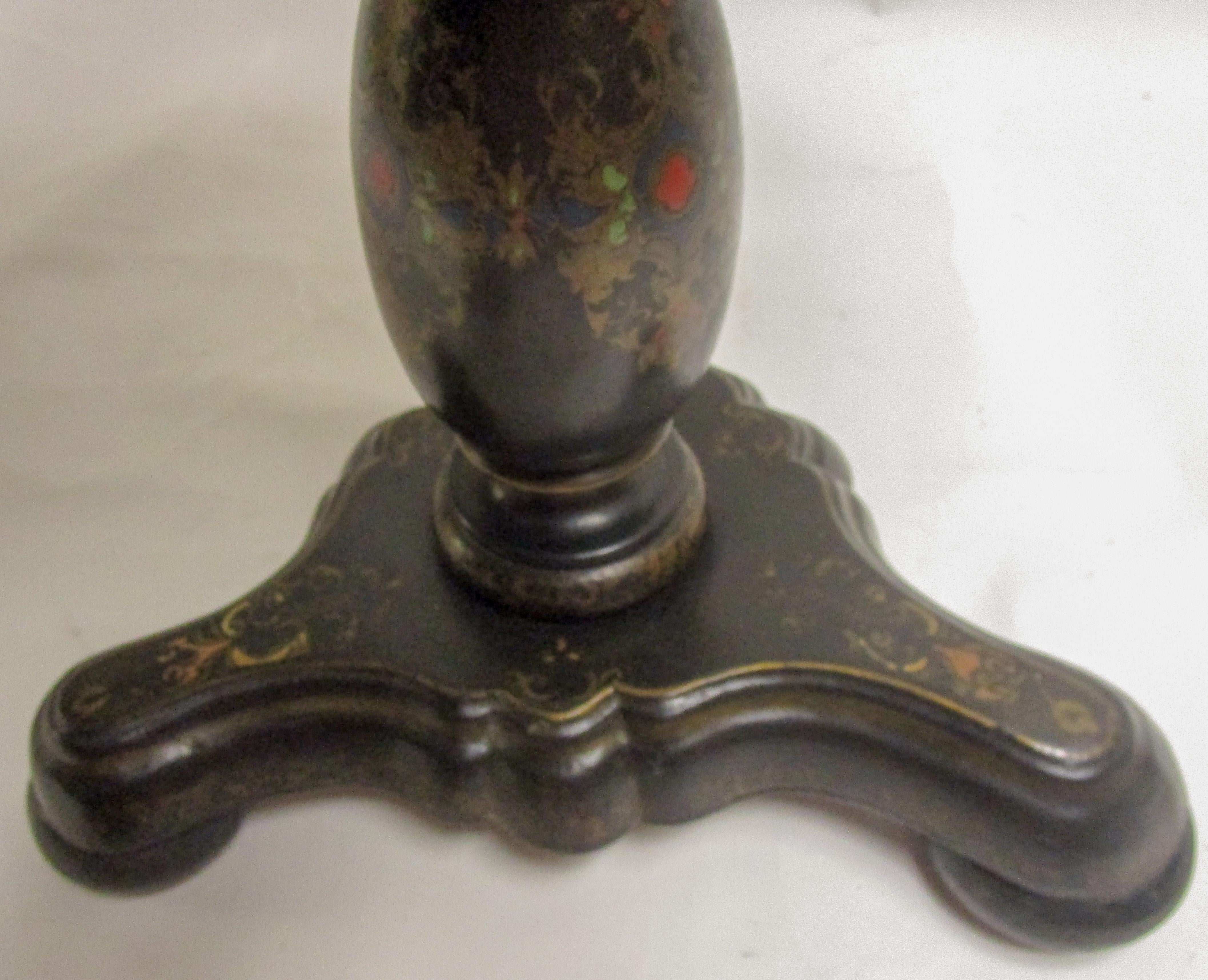 19th Century Papier-Mâché Tilt-Top Table with Inlaid Mother of Pearl 1