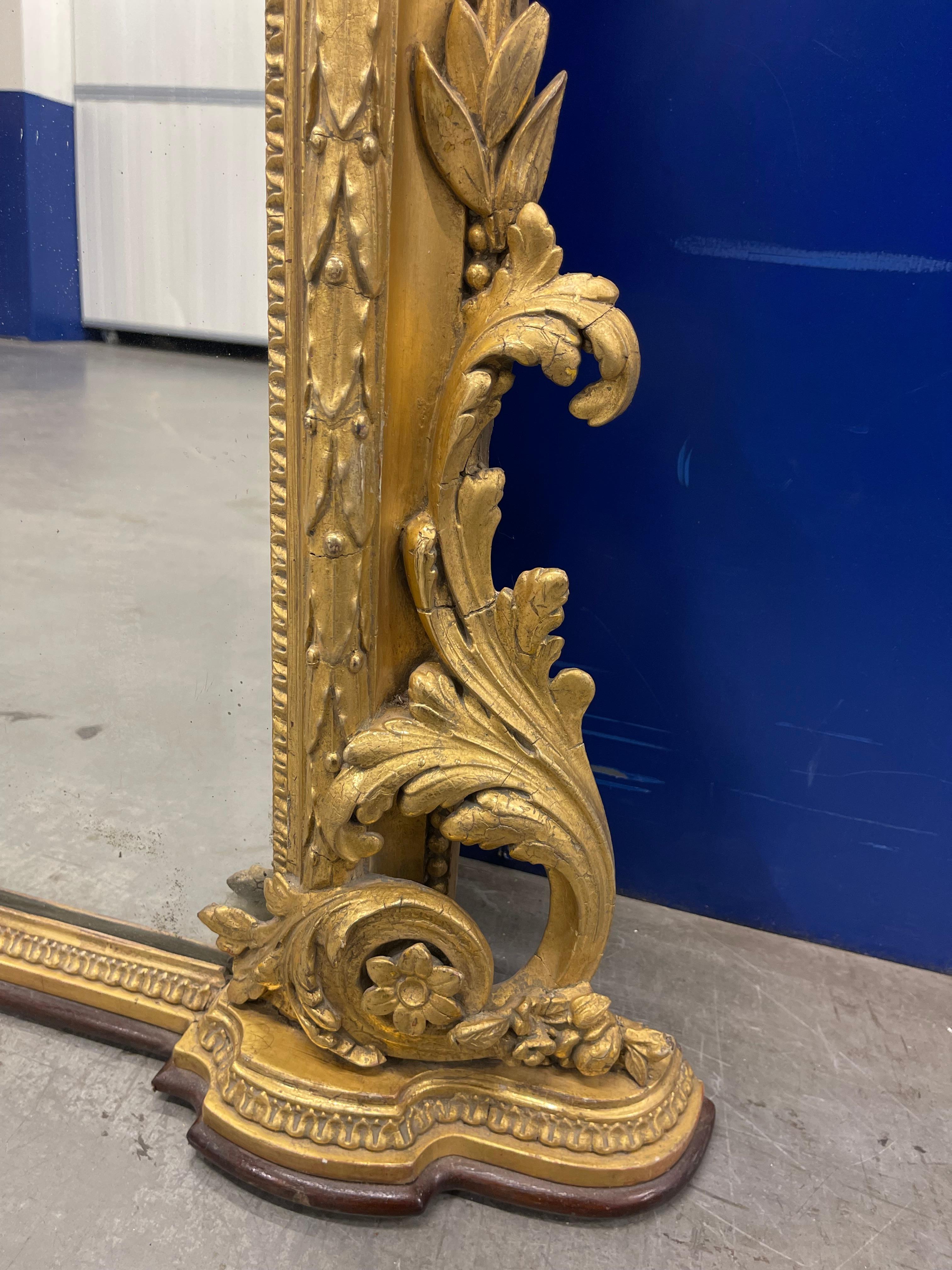 Miroir de cheminée du 19ème siècle en vermeil en vente 1