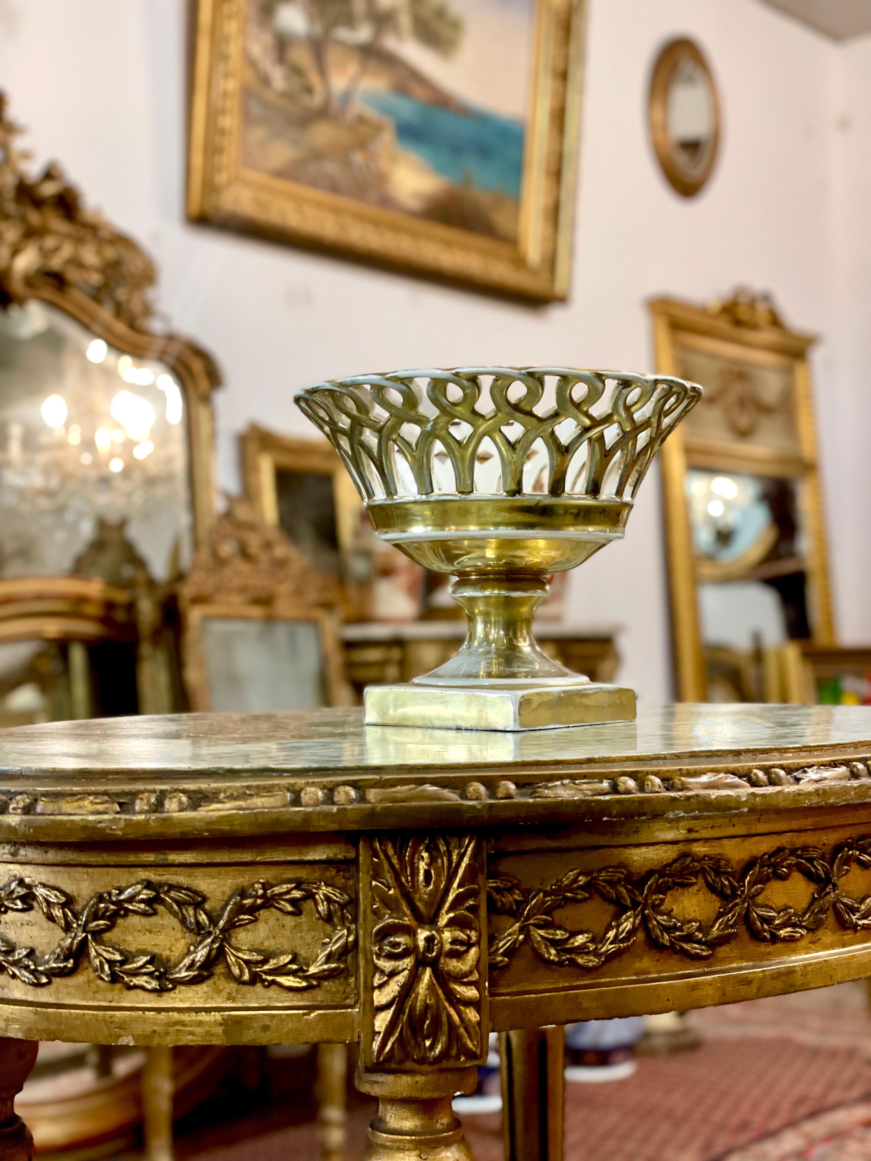 Jarrón cesta de porcelana parisina del siglo XIX en venta 2