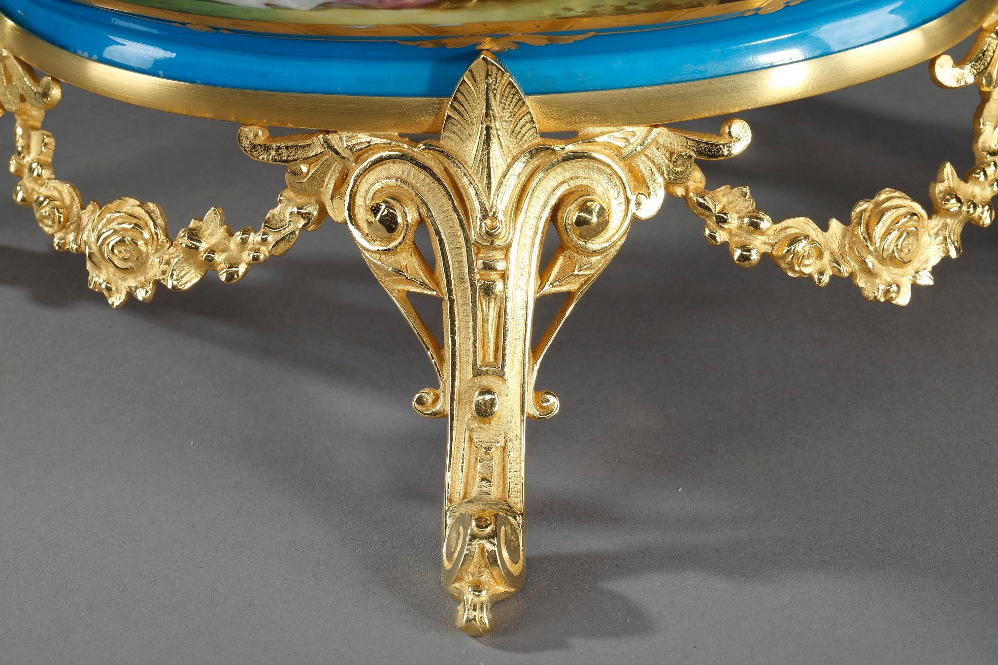 19th Century Paris Porcelain Cup With Gallant Scene 1