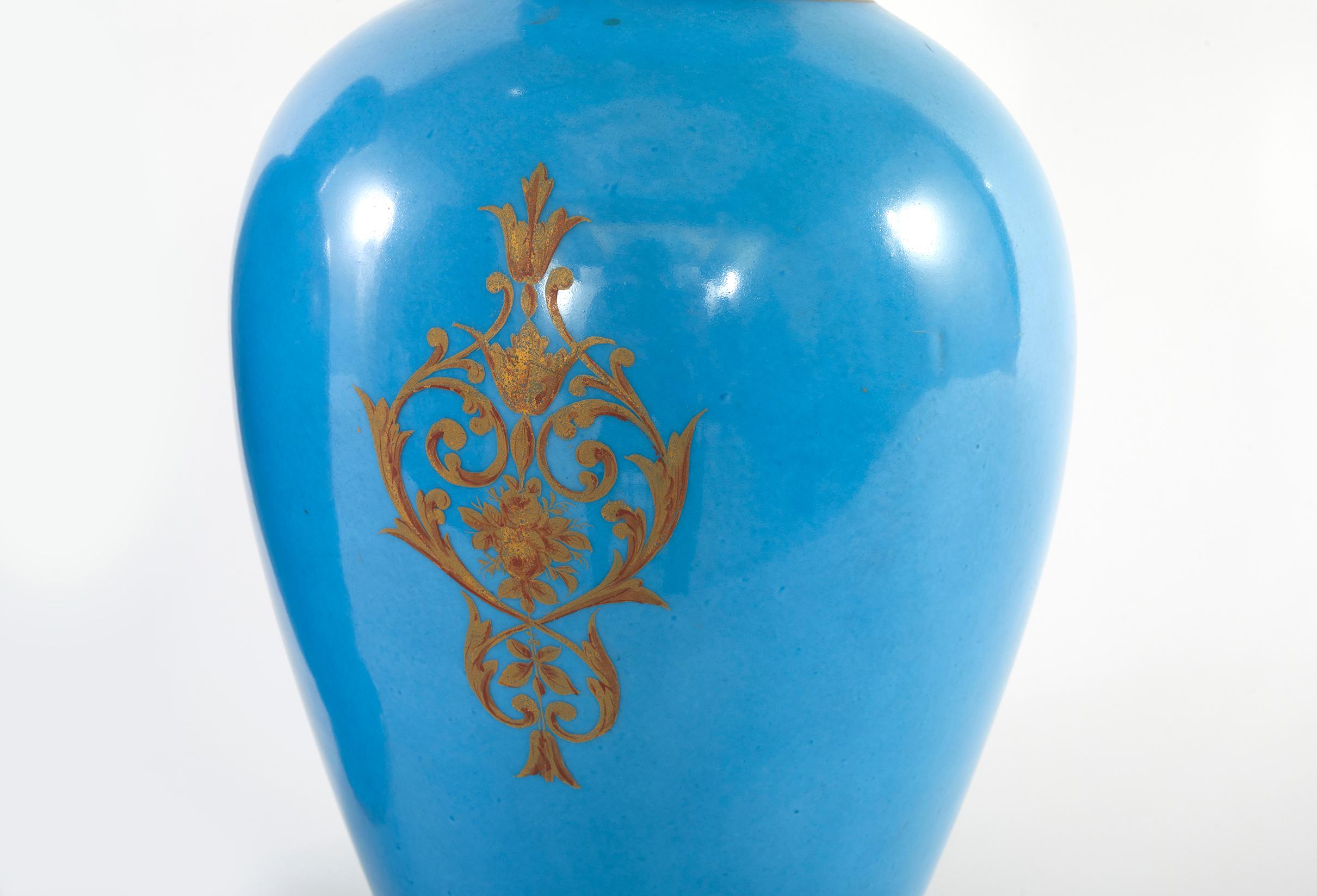 19th Century Paris Porcelain Pair Vases For Sale 2