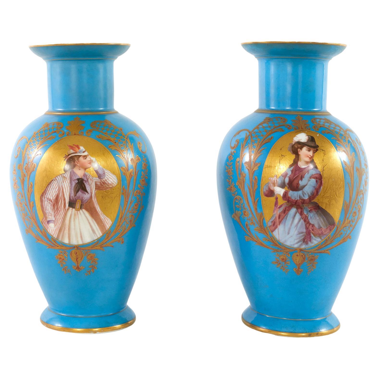 Paire de vases en porcelaine de Paris du 19ème siècle