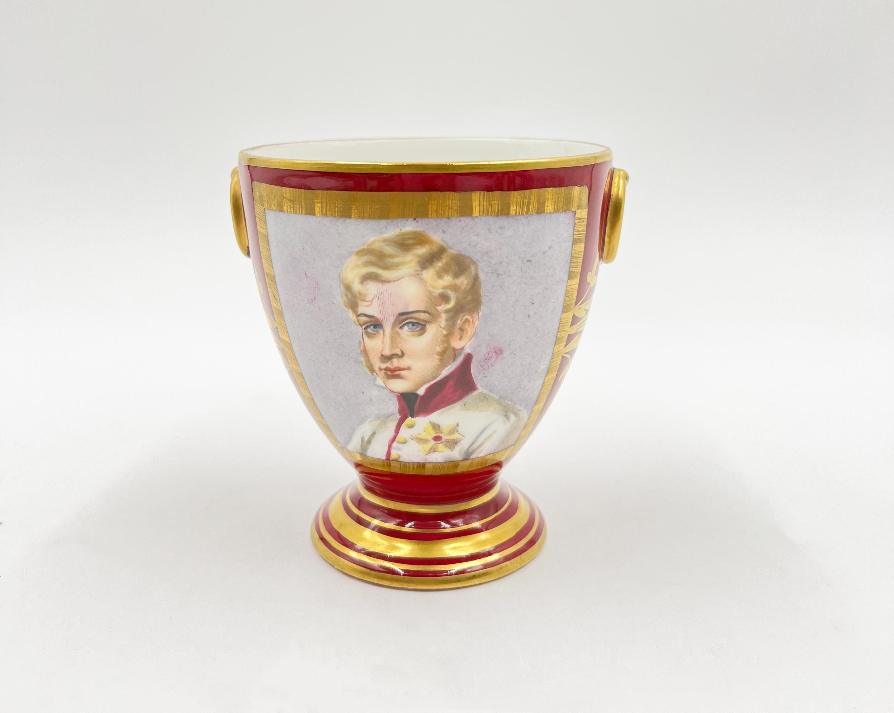 19th Century Paris Porcelain Tea Set Featuring Napoleonic Portraits For Sale 1