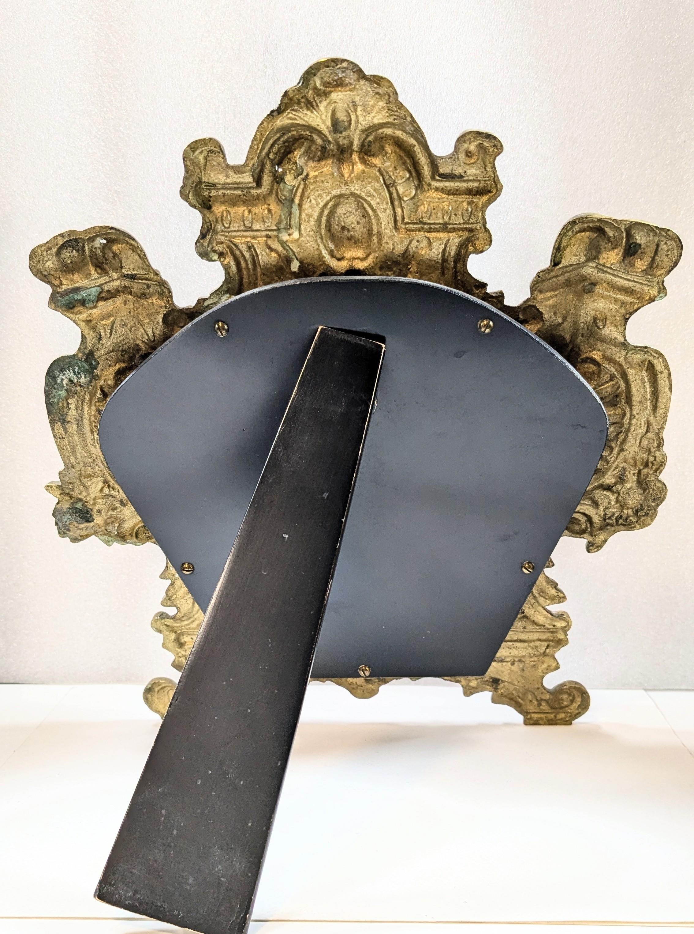 Laiton Miroir de courtoisie en laiton patiné du XIXe siècle en vente