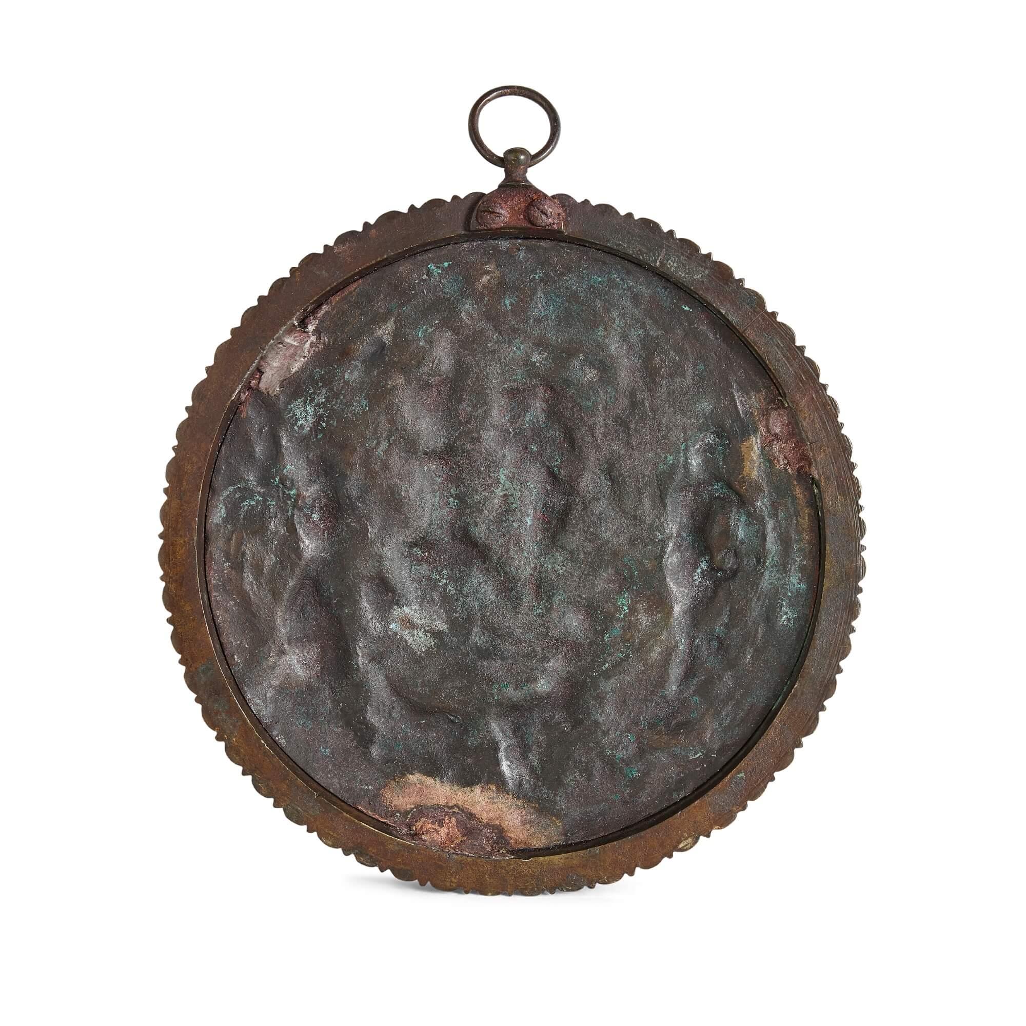 Patiné Plaque en bronze patiné du XIXe siècle représentant le Jugement de Salomon en vente