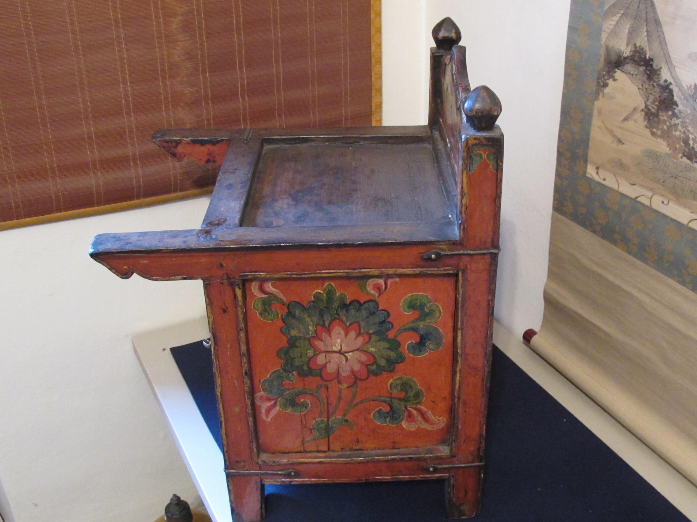 Painted 19th Century Pegam For Sale