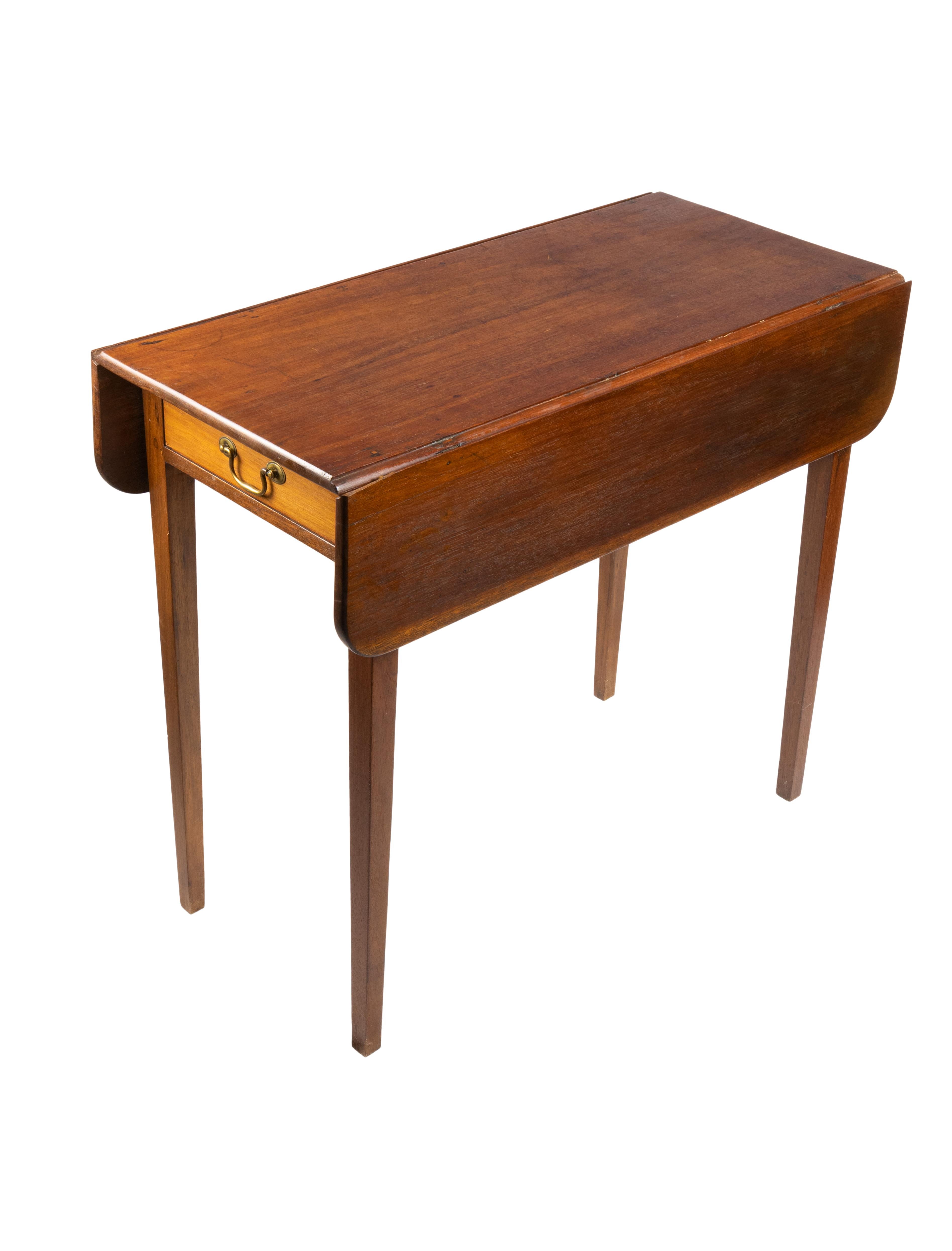 19th Century Pembroke Flap Table, Portugal For Sale 3