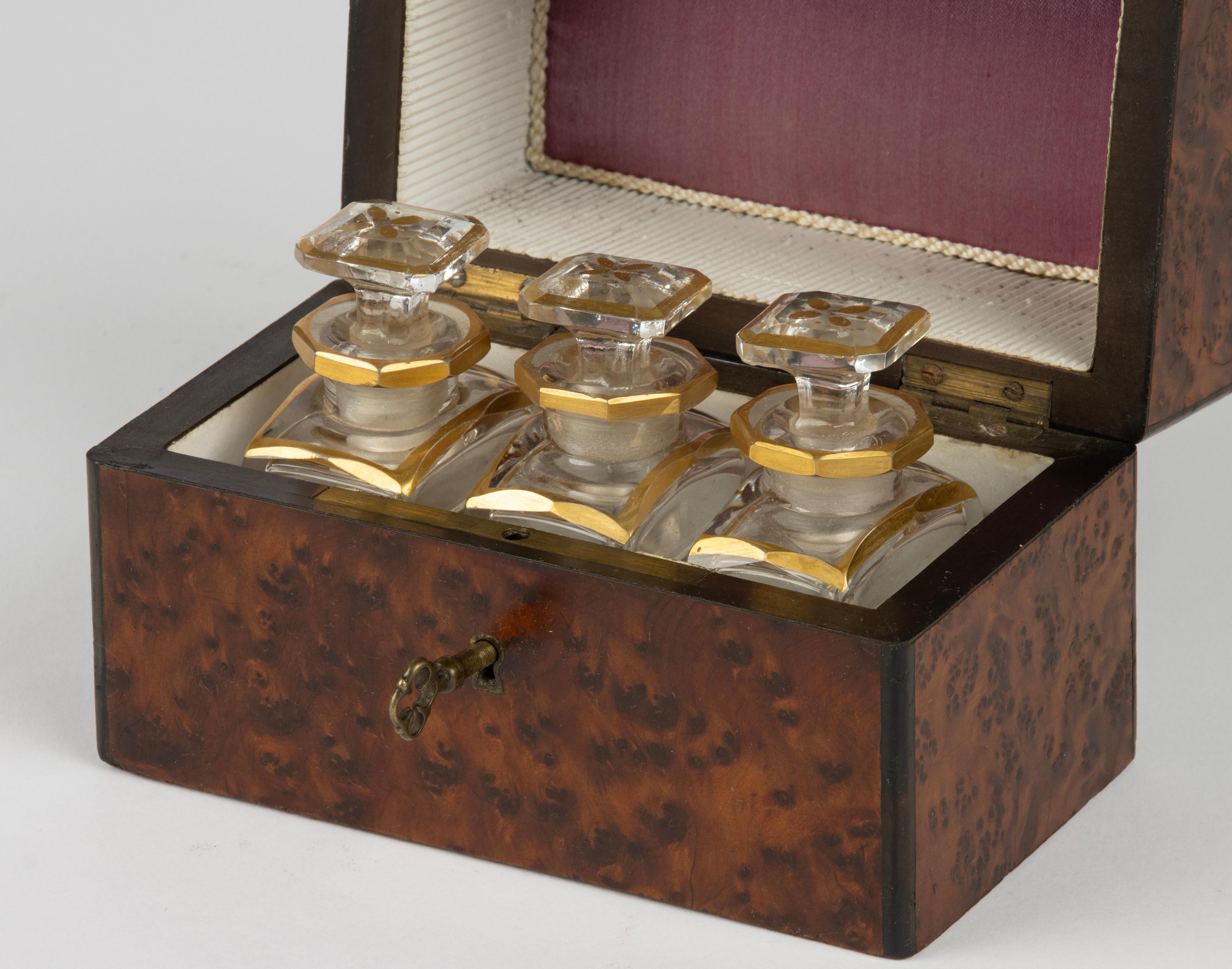 19th Century Perfume Box - Napoleon III - Crystal Bottles For Sale 11