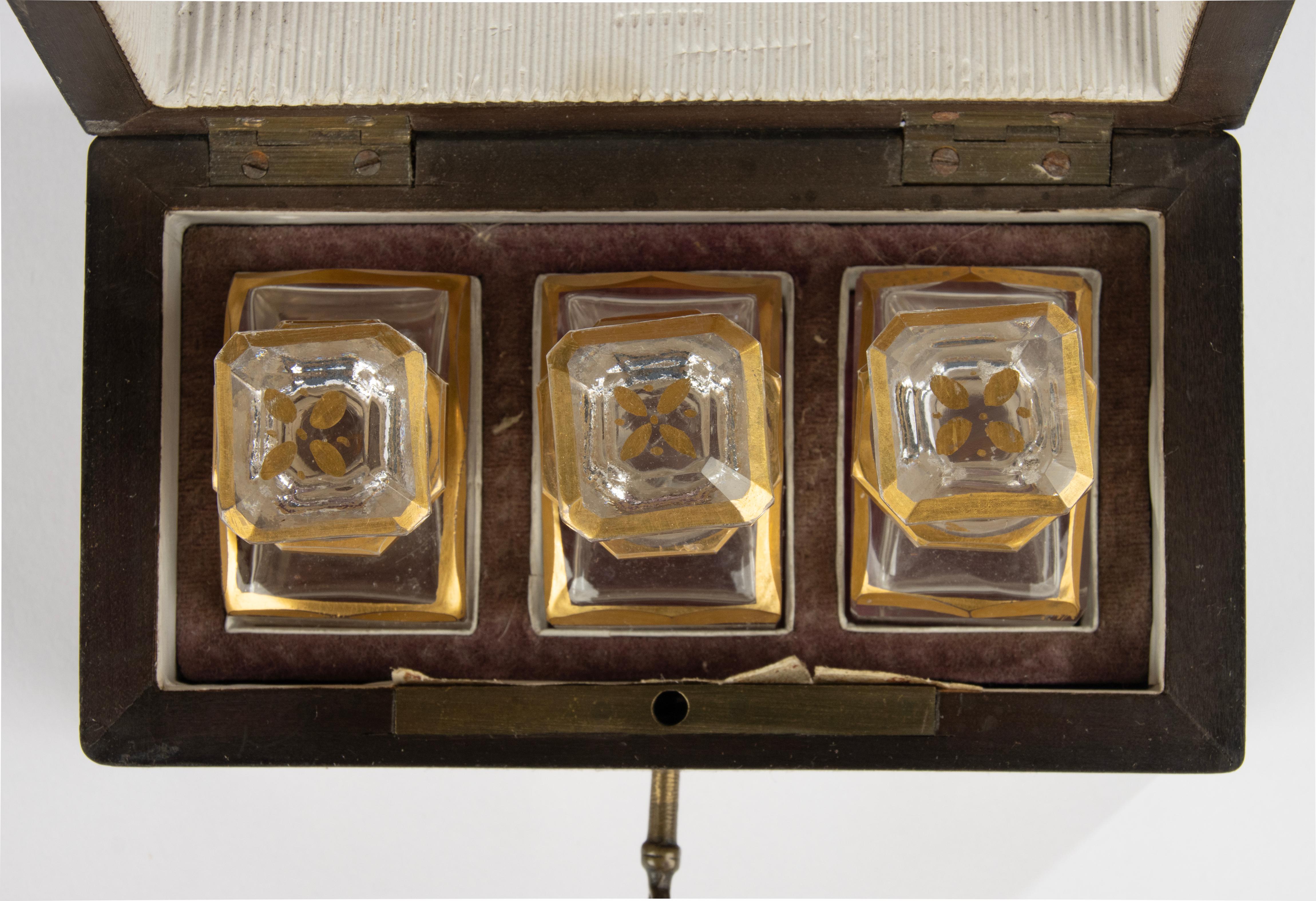 19th Century Perfume Box - Napoleon III - Crystal Bottles For Sale 1