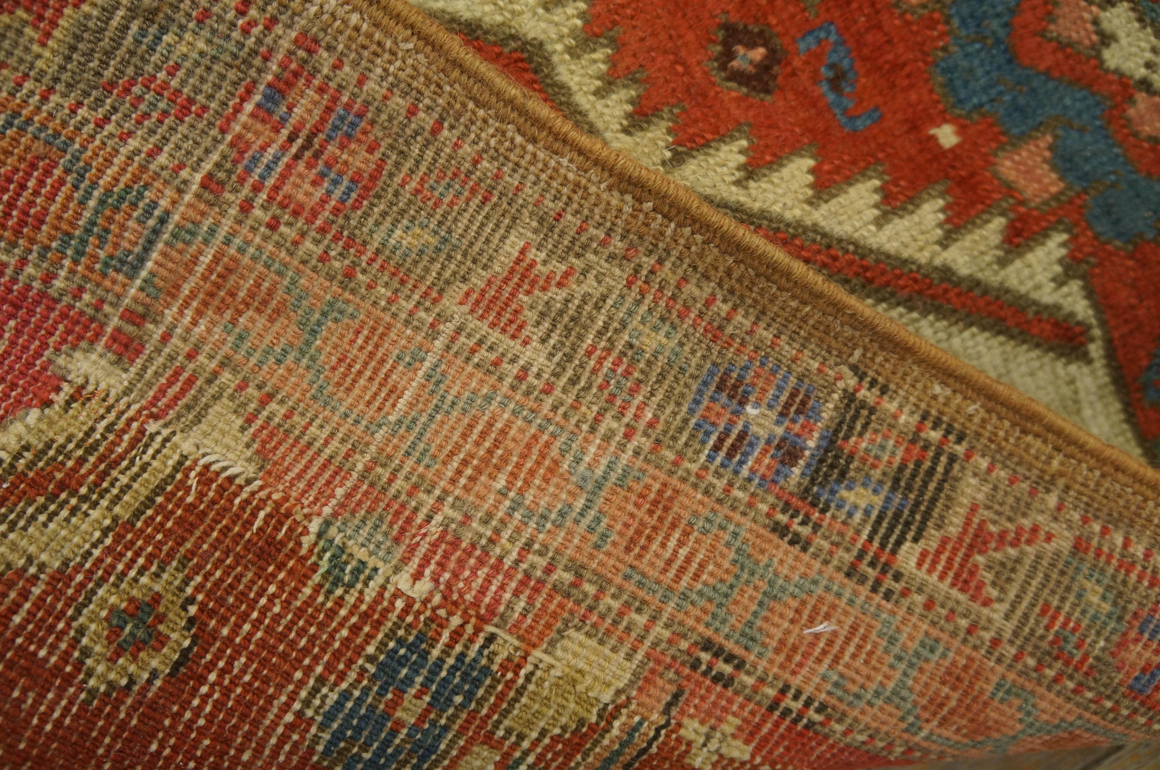 19th Century N.W. Persian Bakshaiesh Carpet ( 9' x 12'6