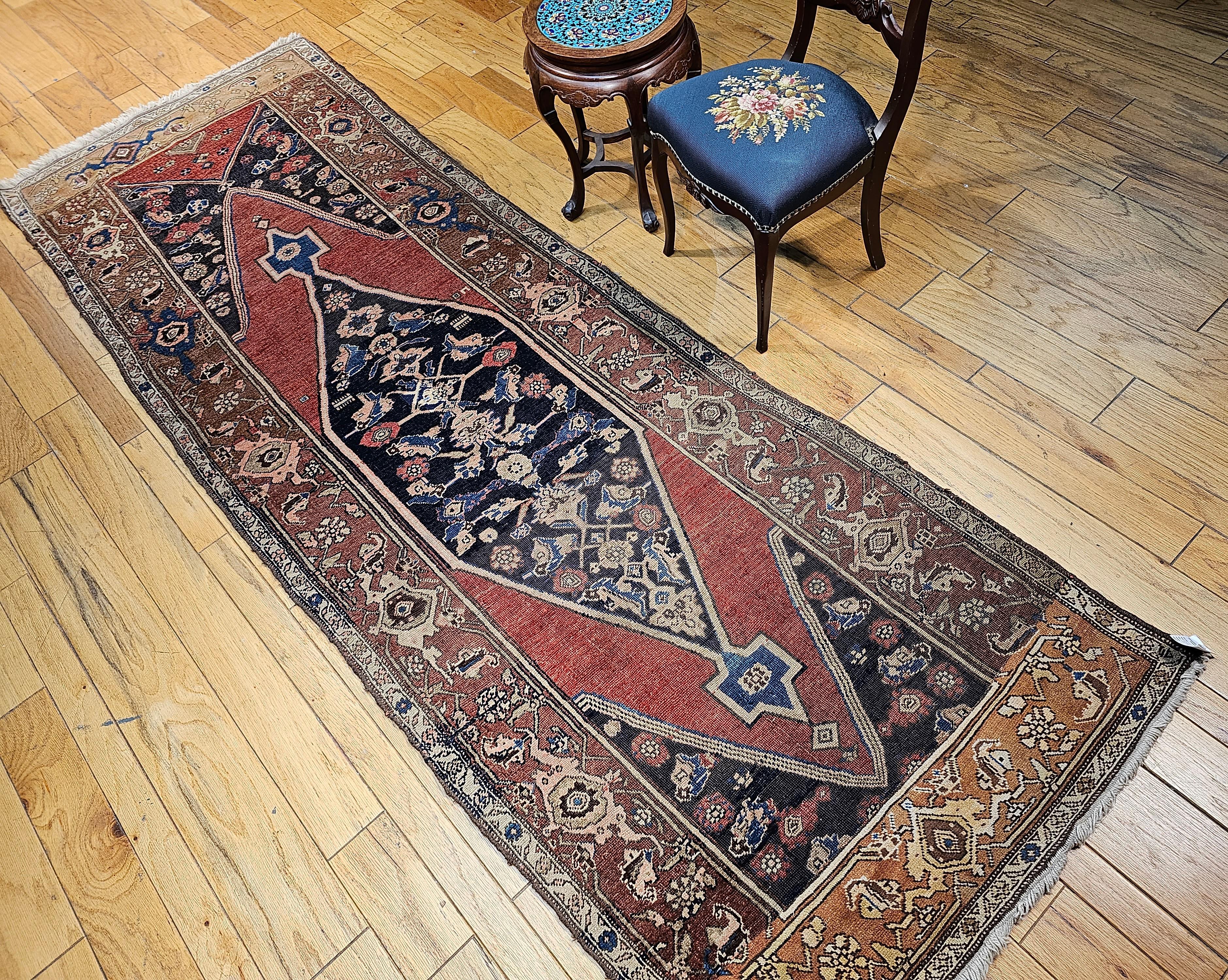 Runner persiano Bidjar del XIX secolo in rosso terracotta, marina, marrone avorio in vendita 10