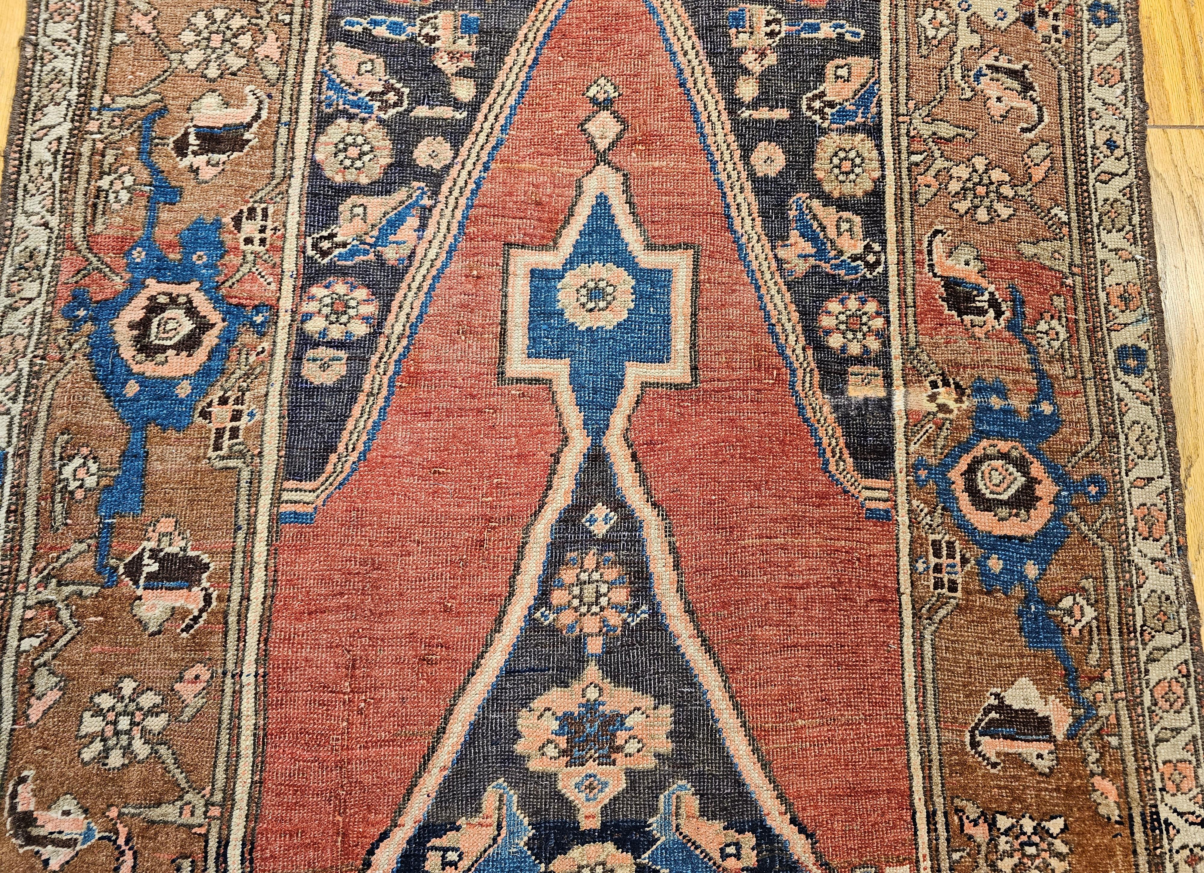 Runner persiano Bidjar del XIX secolo in rosso terracotta, marina, marrone avorio in vendita 3