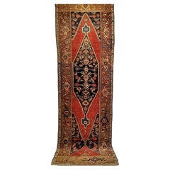 Traves de Mesa Persa Bidjar del Siglo XIX en Rojo Terracota, Azul Marino, Marrón Marfil
