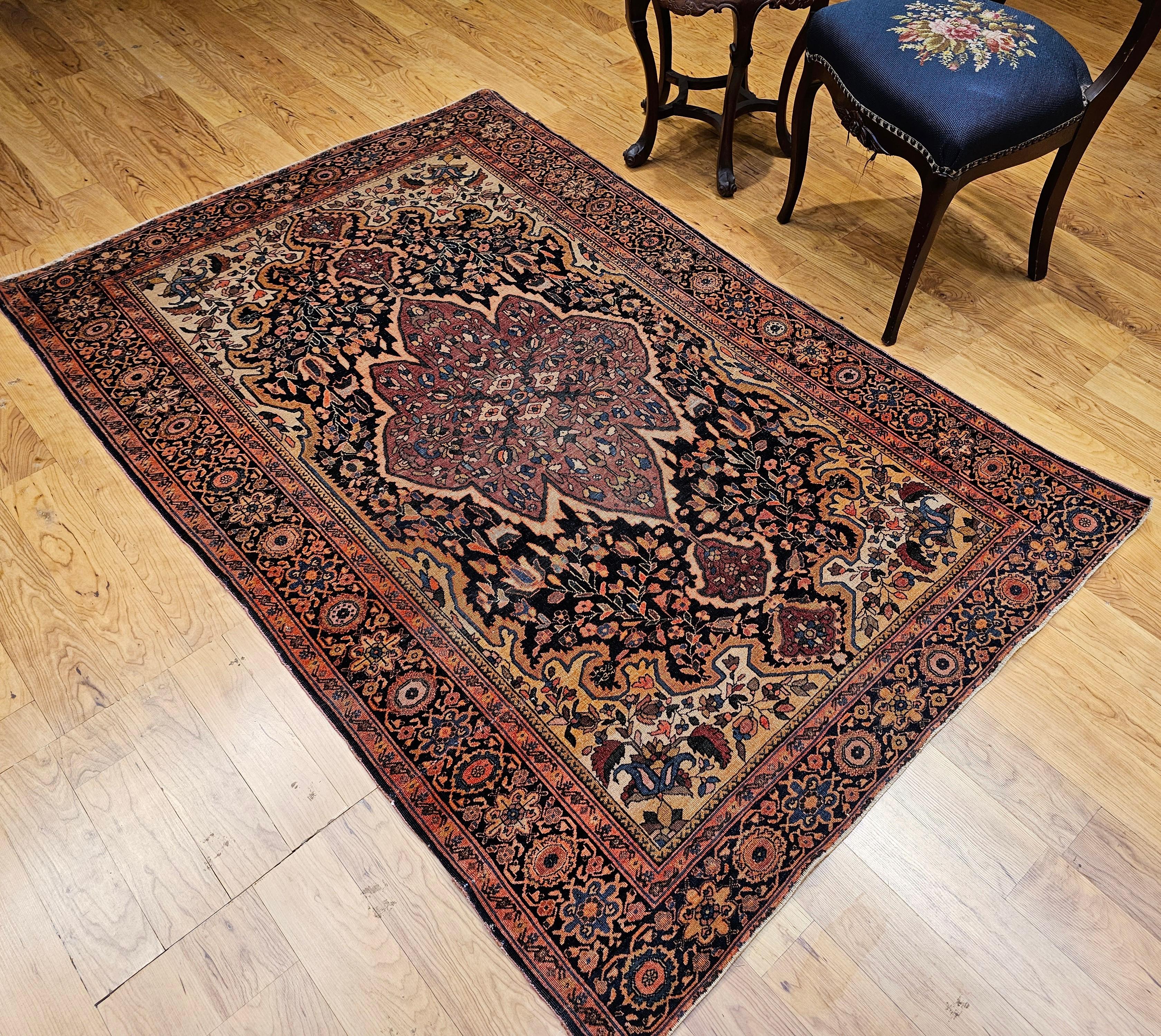 Persischer Farahan Sarouk-Teppich aus dem 19. Jahrhundert im Angebot 9