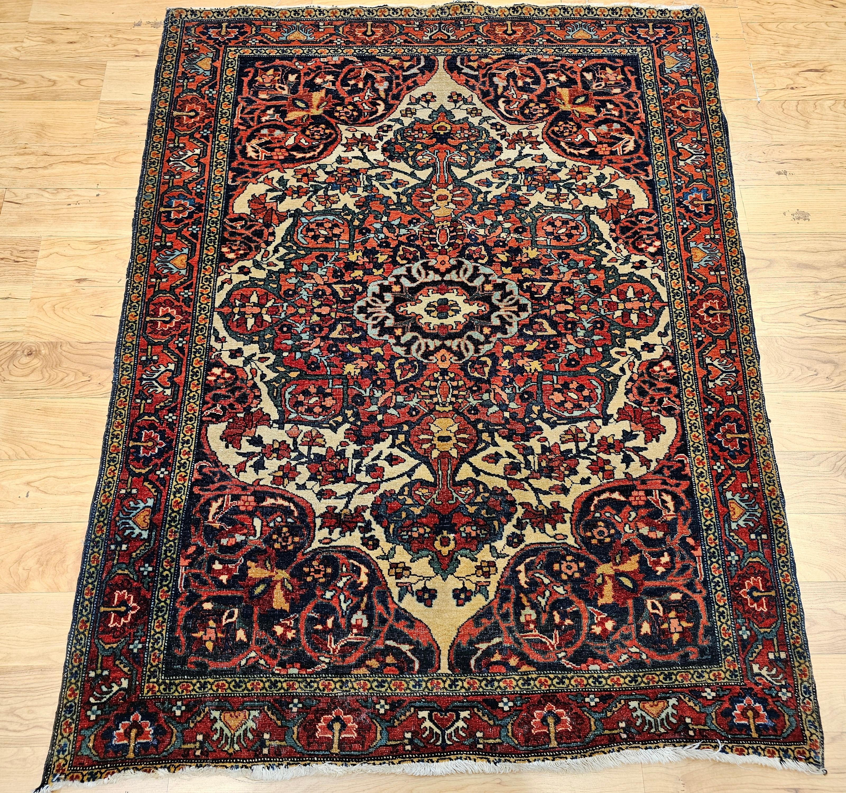 Tappeto persiano del 19° secolo Sarouk Farahan in vendita 9
