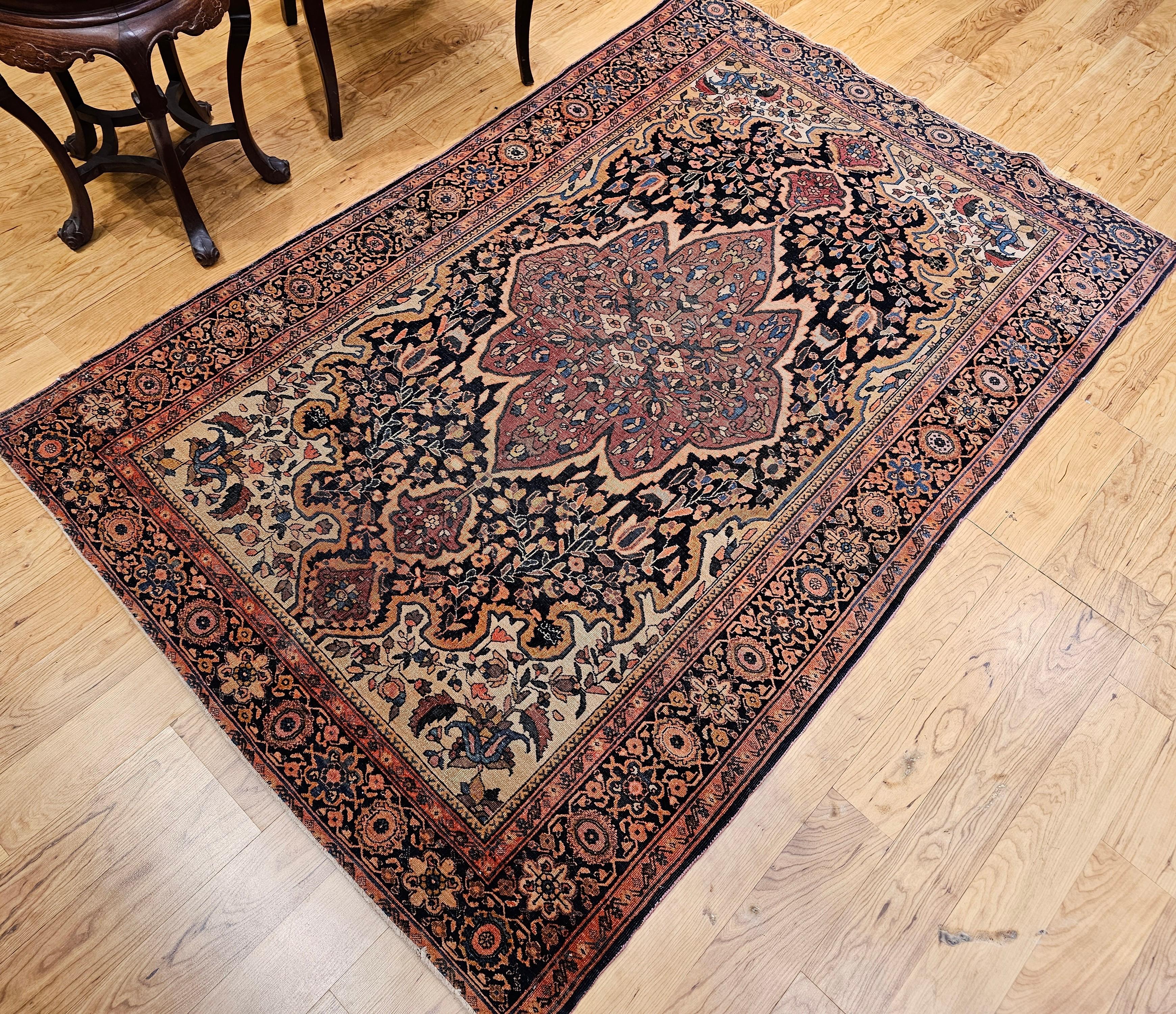 Persischer Farahan Sarouk-Teppich aus dem 19. Jahrhundert im Angebot 15