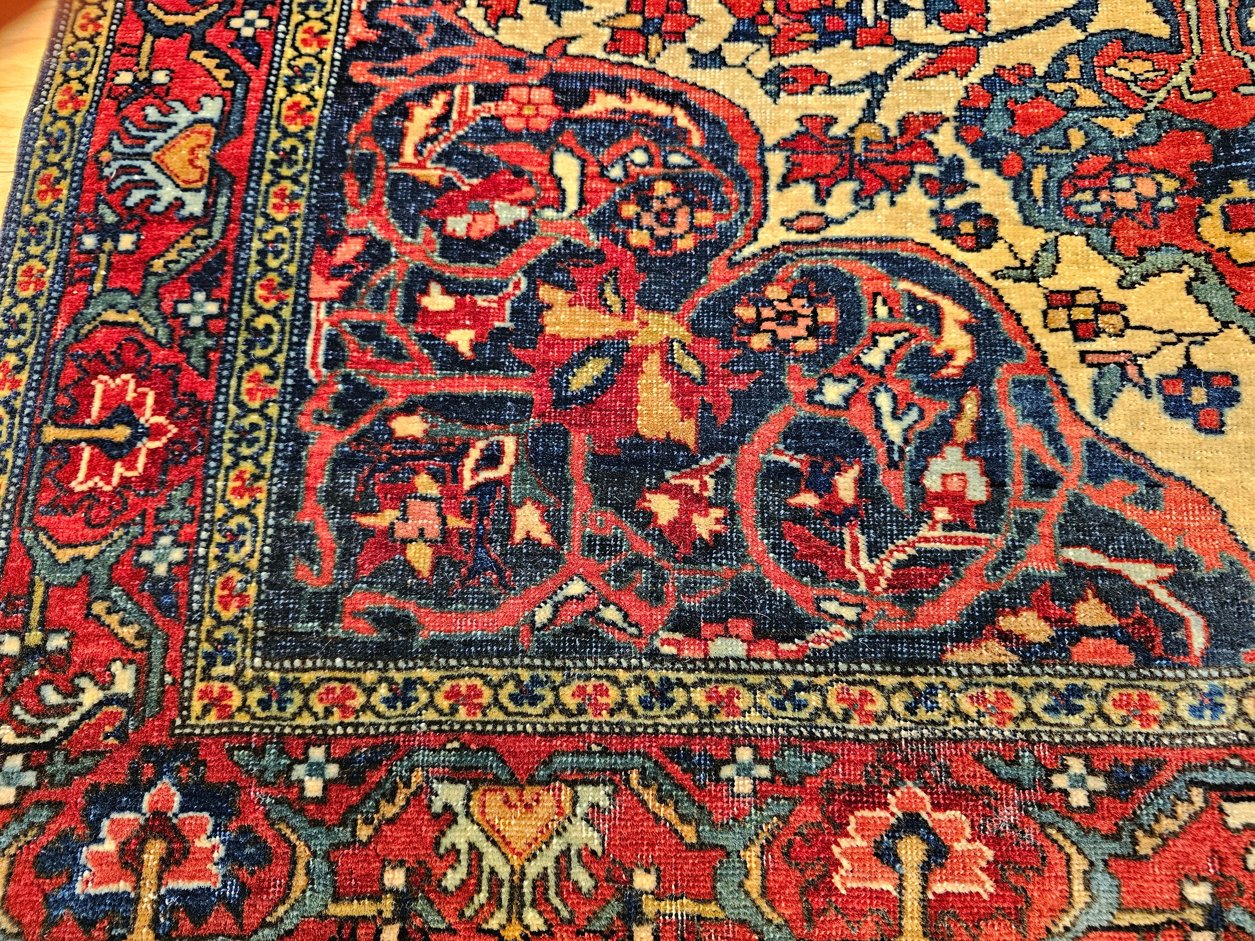 Tappeto persiano del 19° secolo Sarouk Farahan in vendita 1