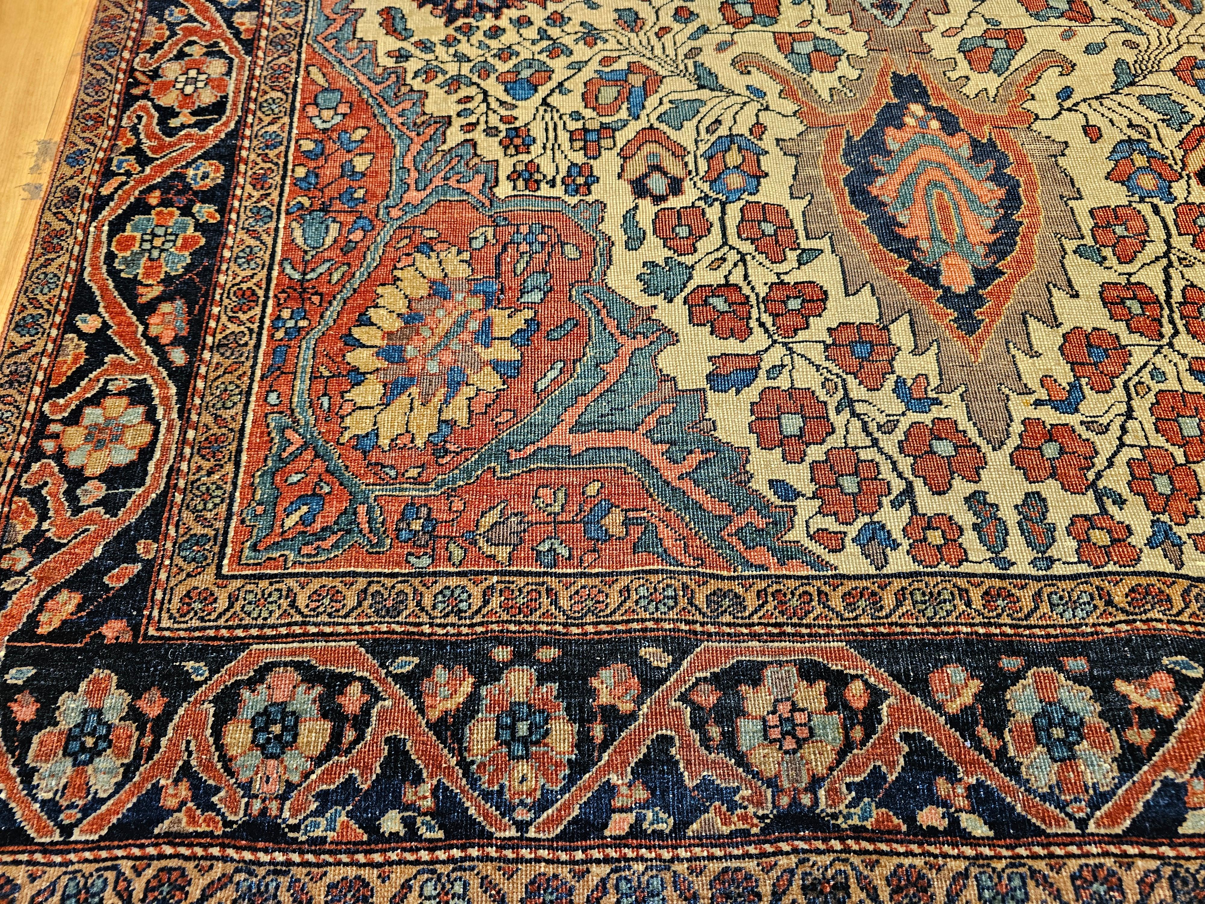 Tappeto persiano del XIX secolo Sarouk Farahan con motivo floreale in avorio e blu in vendita 7