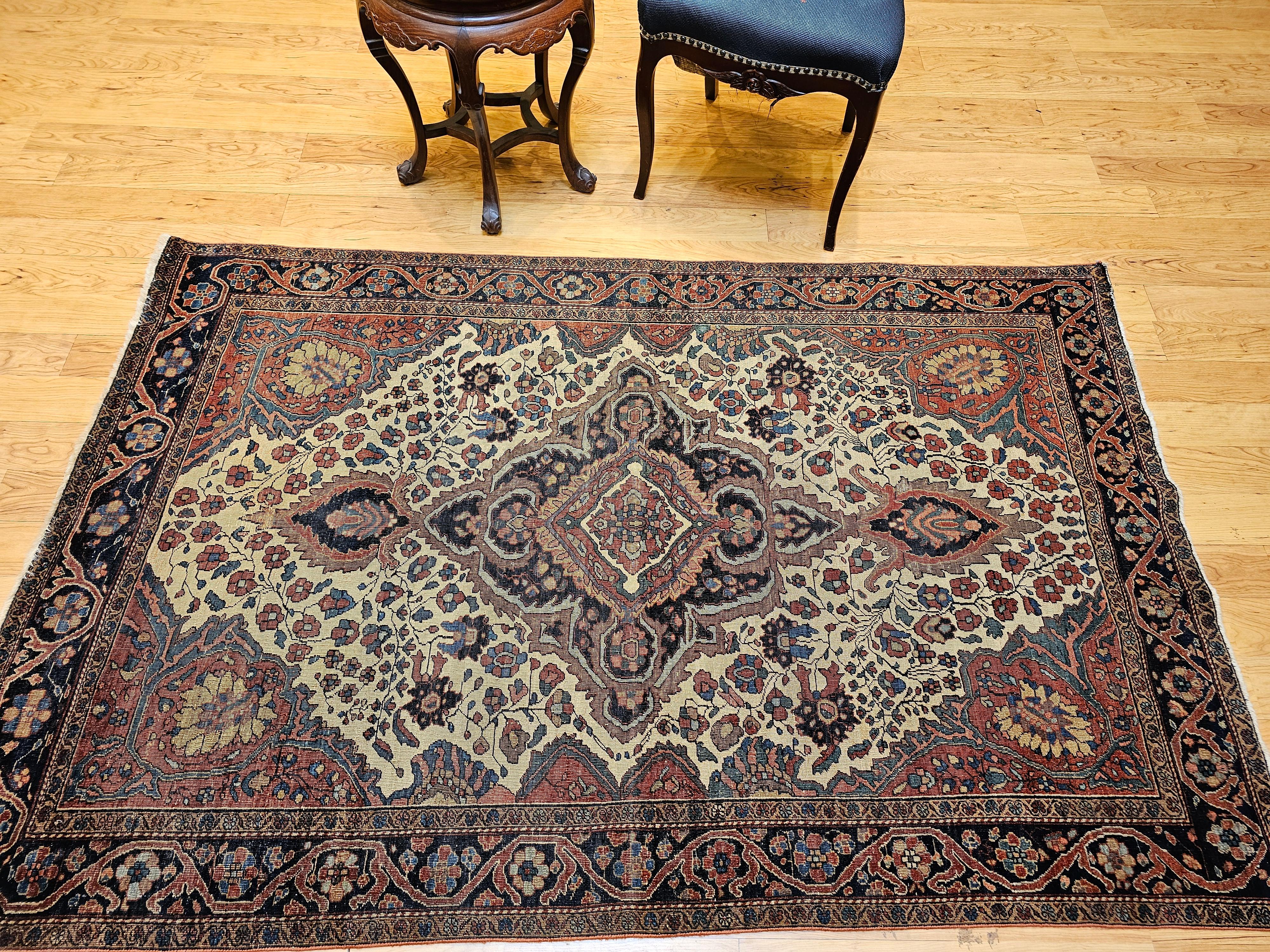 Tappeto persiano del XIX secolo Sarouk Farahan con motivo floreale in avorio e blu in vendita 14