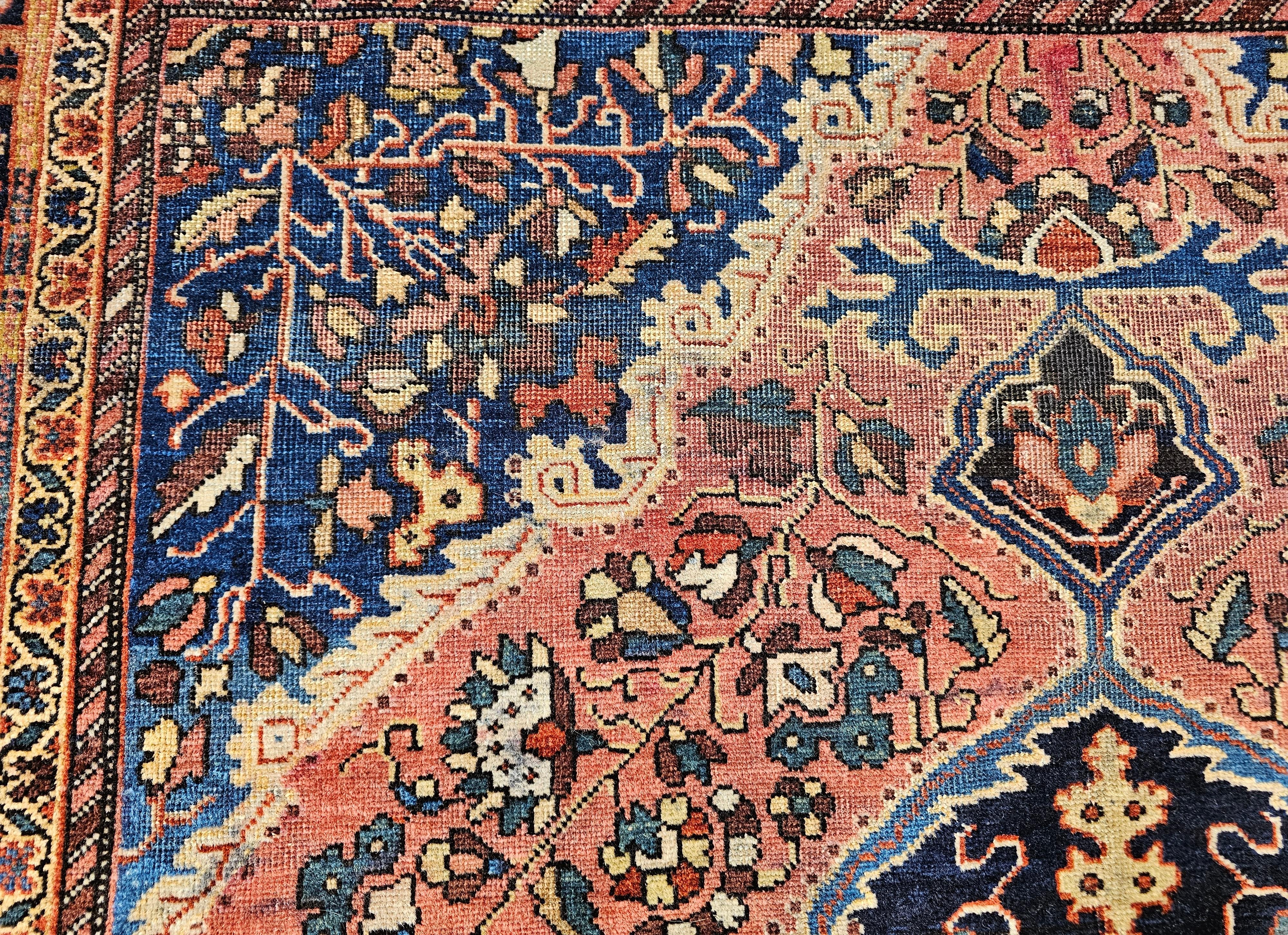 Early 20th Century Persian Farahan Sarouk Area Rug in Rust Red and French Blue For Sale 5