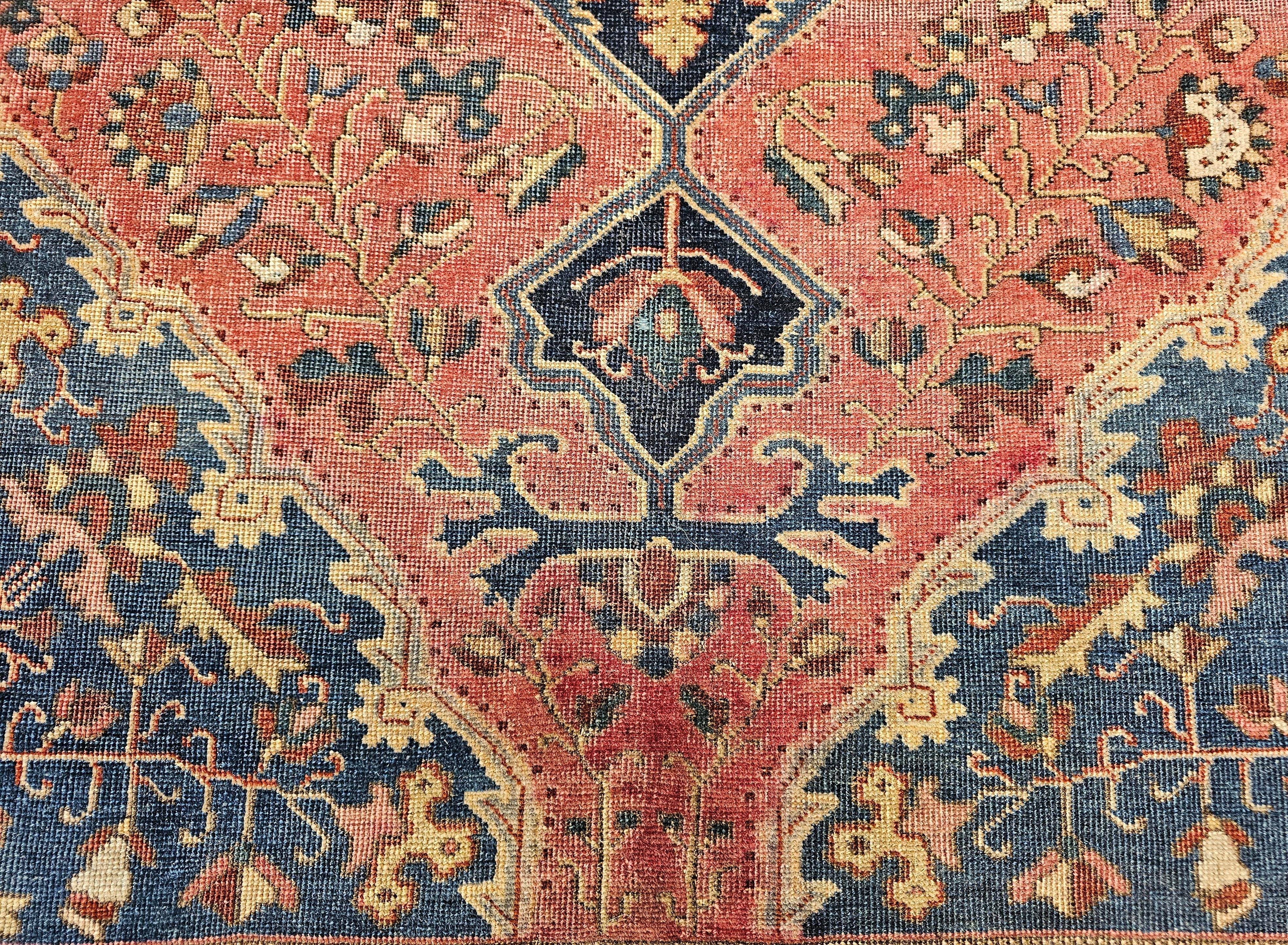 Early 20th Century Persian Farahan Sarouk Area Rug in Rust Red and French Blue For Sale 7