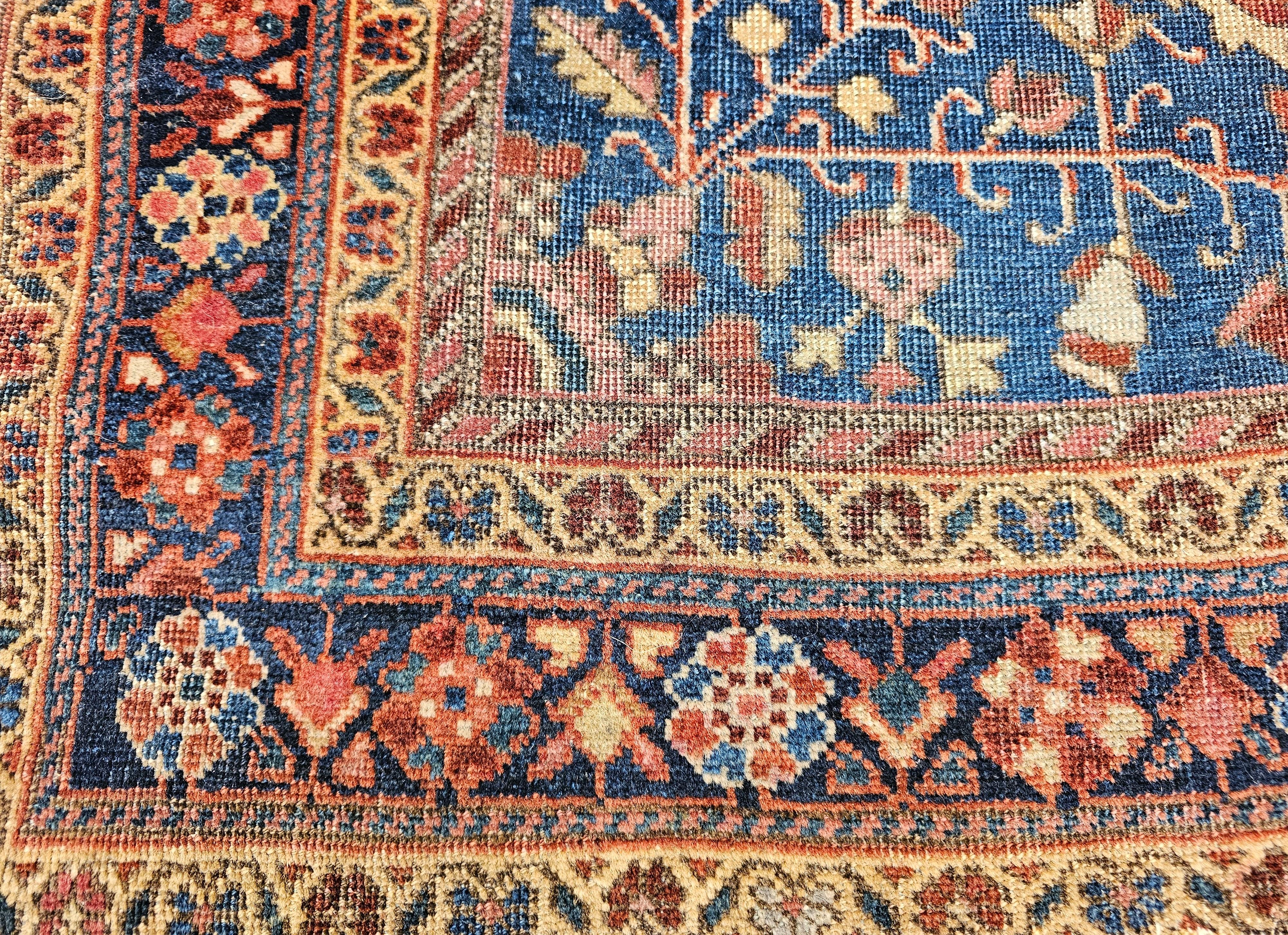 Early 20th Century Persian Farahan Sarouk Area Rug in Rust Red and French Blue For Sale 8