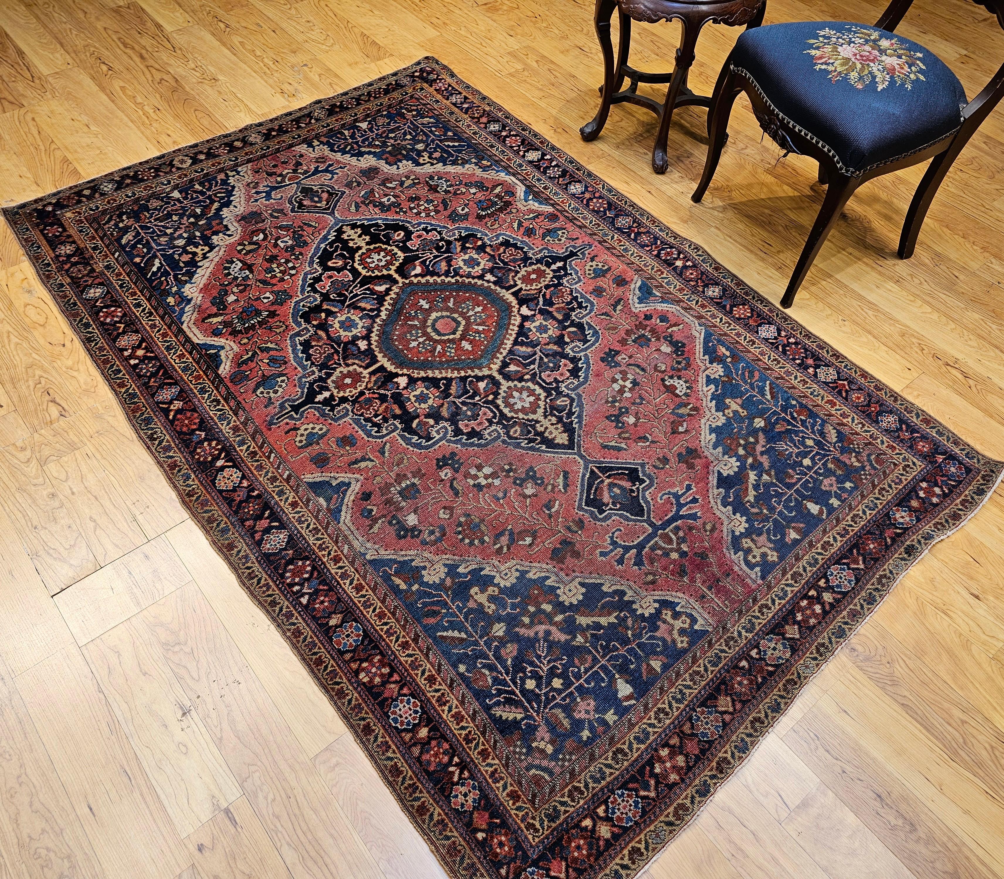 Early 20th Century Persian Farahan Sarouk Area Rug in Rust Red and French Blue For Sale 9