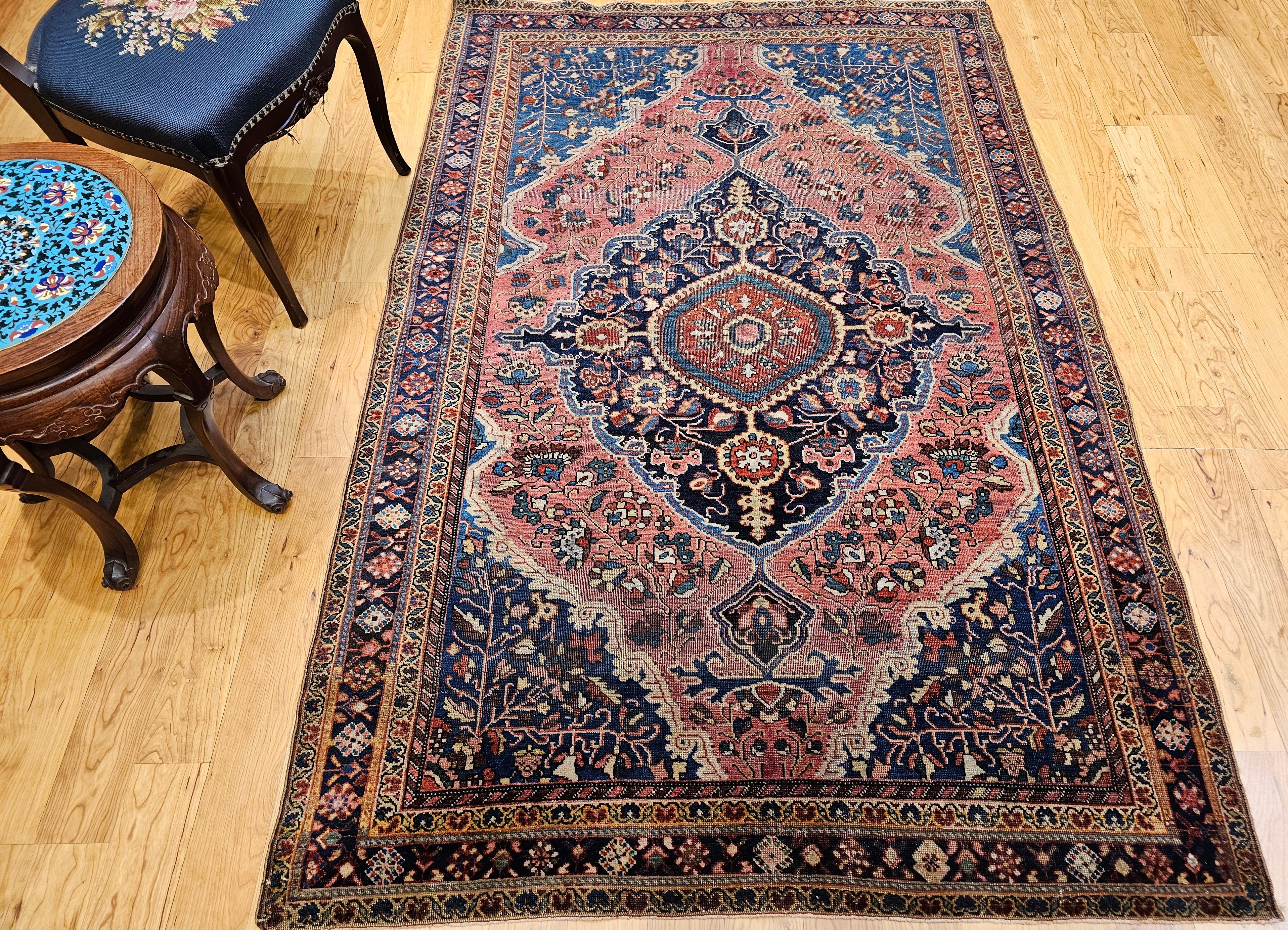 Early 20th Century Persian Farahan Sarouk Area Rug in Rust Red and French Blue For Sale 14