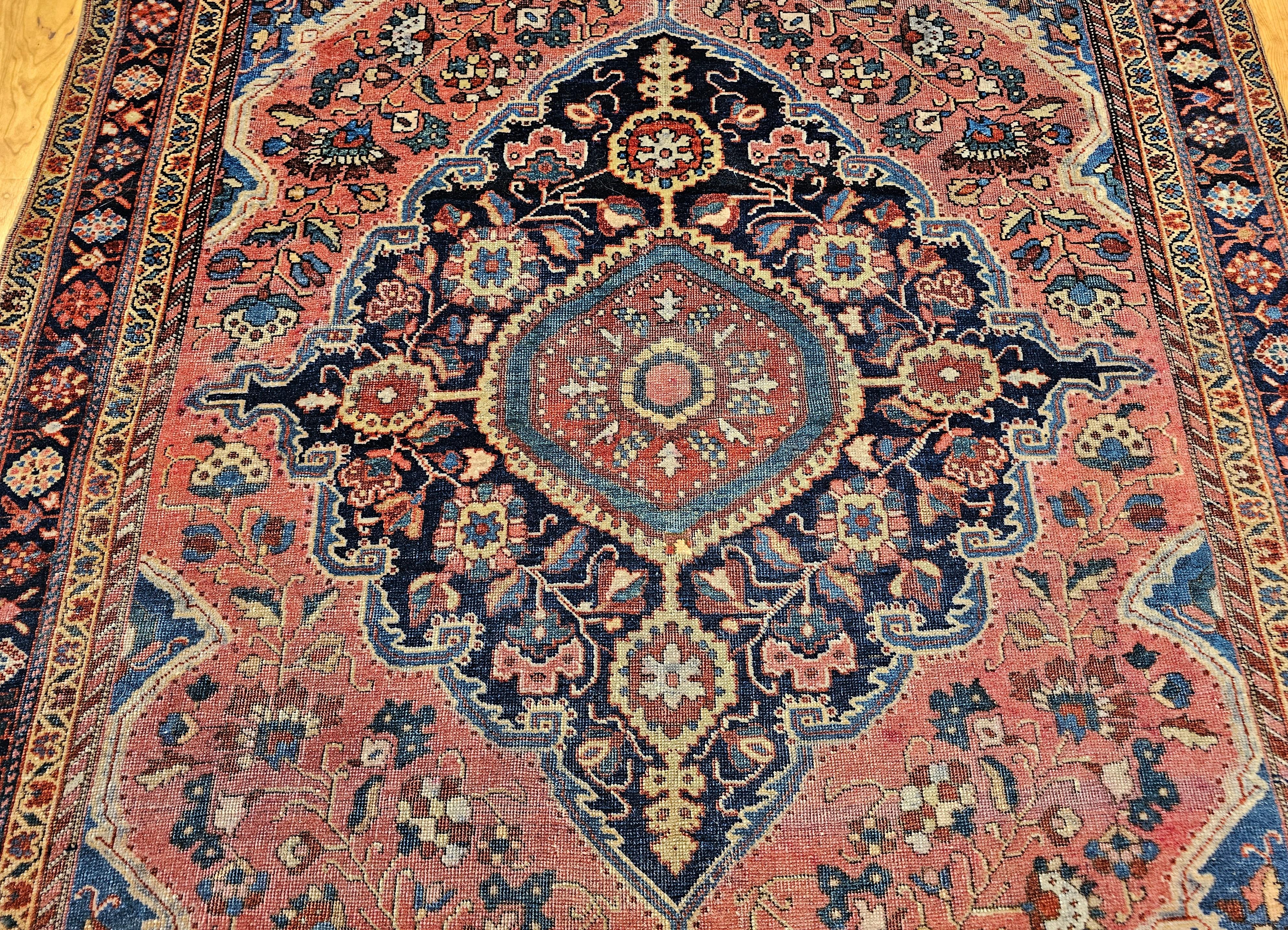 Early 20th Century Persian Farahan Sarouk Area Rug in Rust Red and French Blue In Good Condition For Sale In Barrington, IL