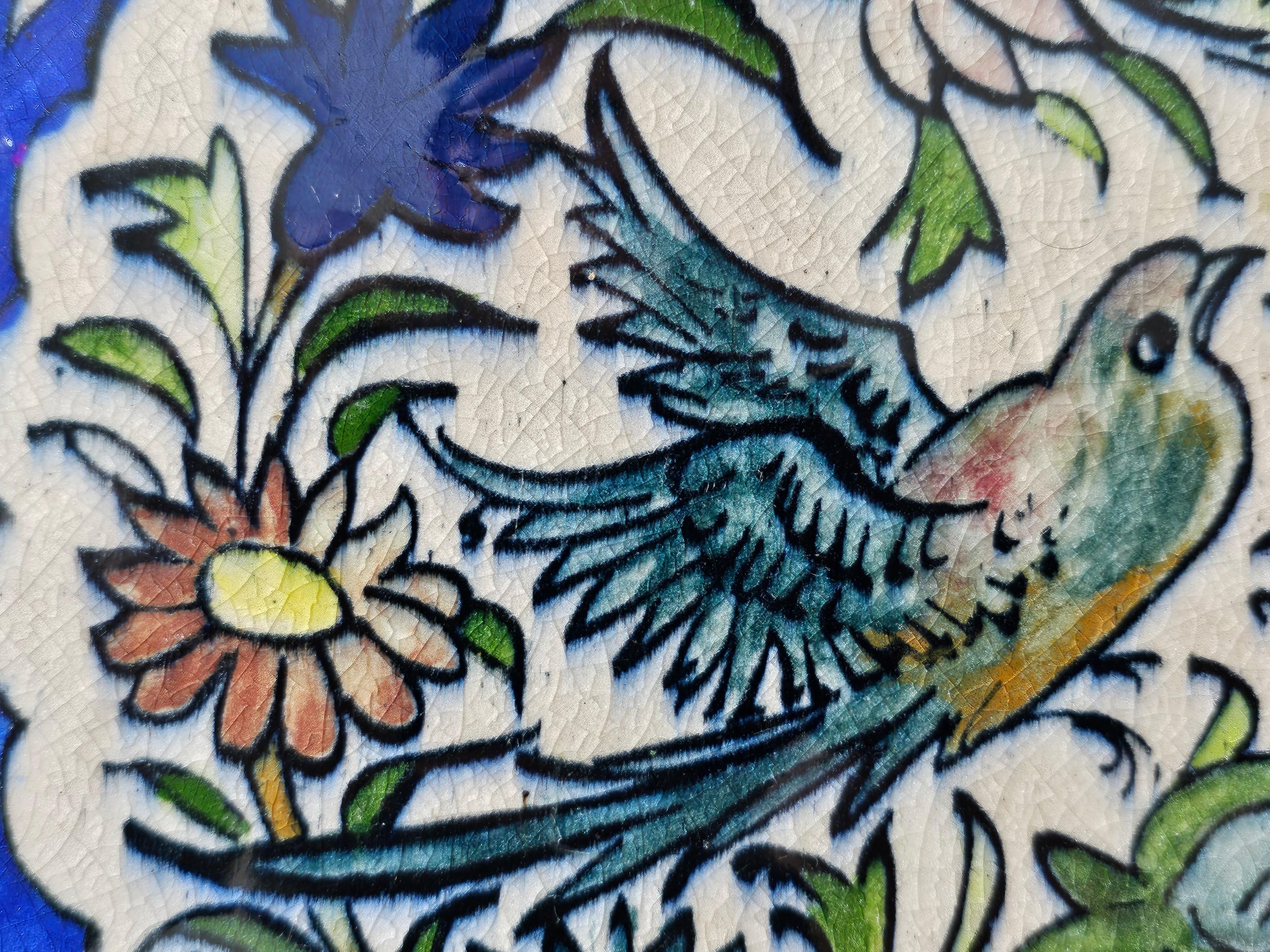 Persische handbemalte keramische Wandfliese aus dem 19.  im Angebot 4