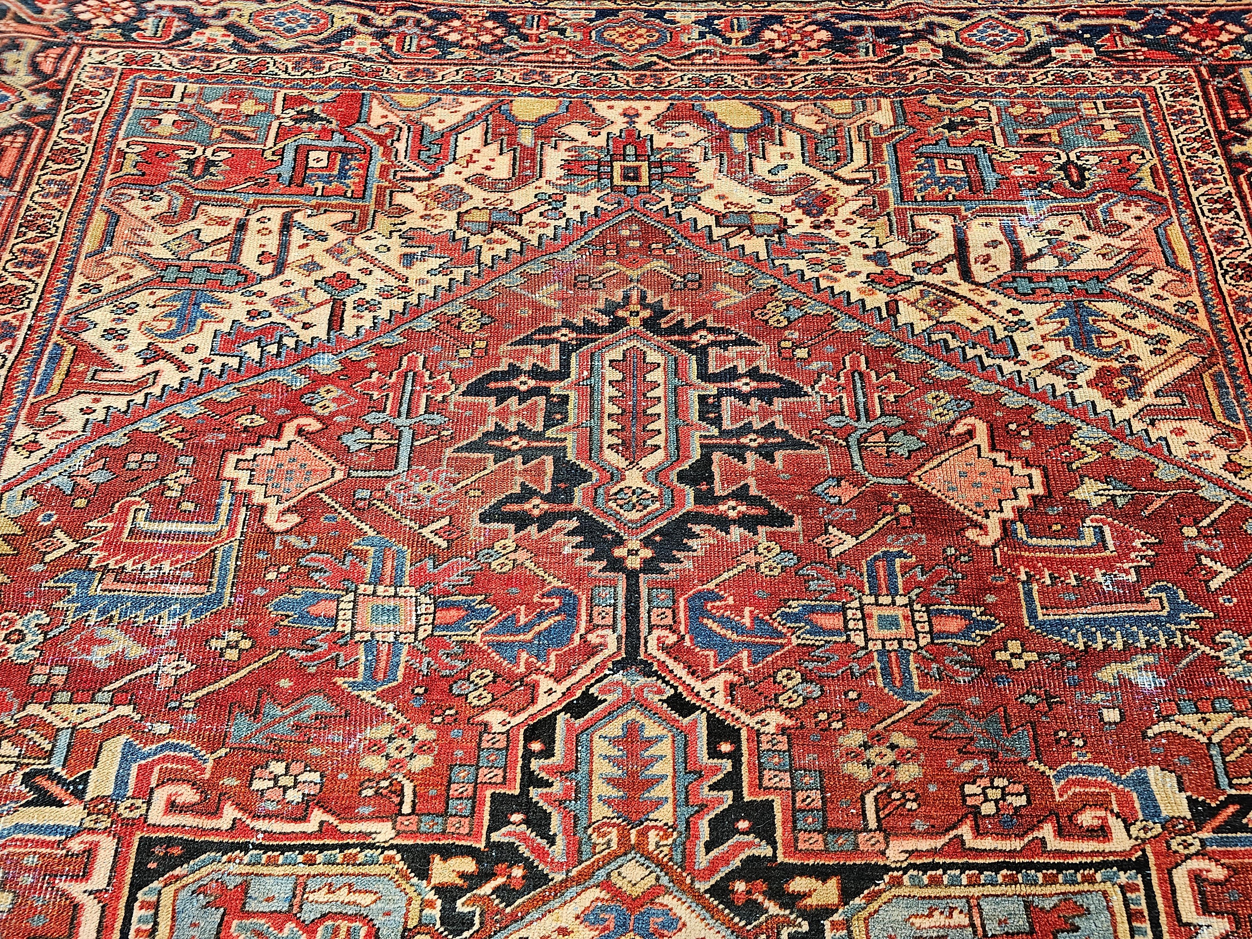 19th Century Persian Heriz Serapi in Red, Turquoise, Green, Yellow, Pink, Navy For Sale 5
