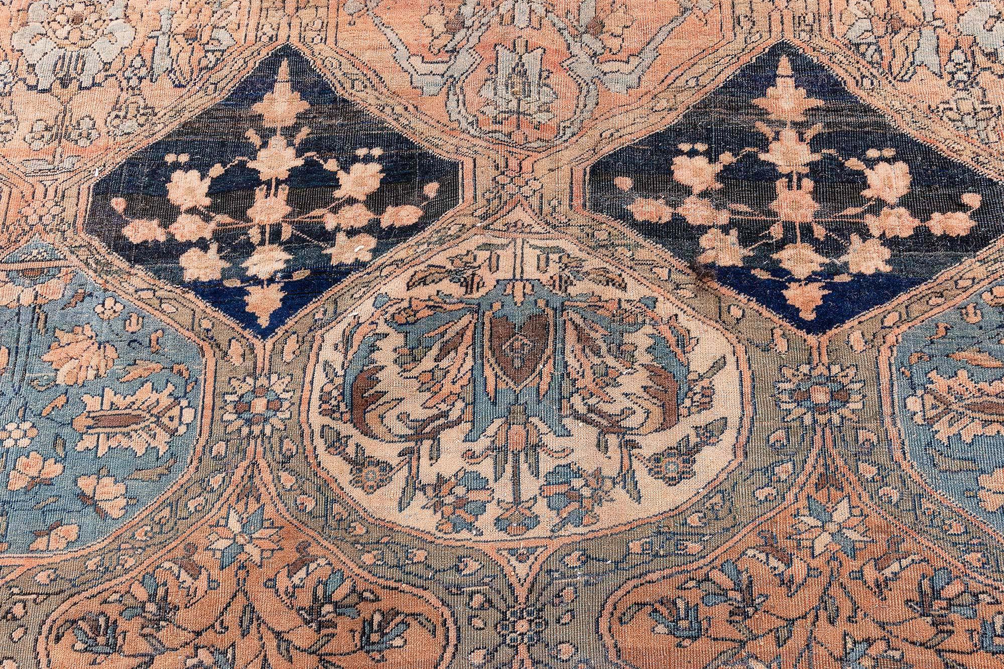 Tapis persan en laine fait à la main Kashan du 19e siècle en vente 3