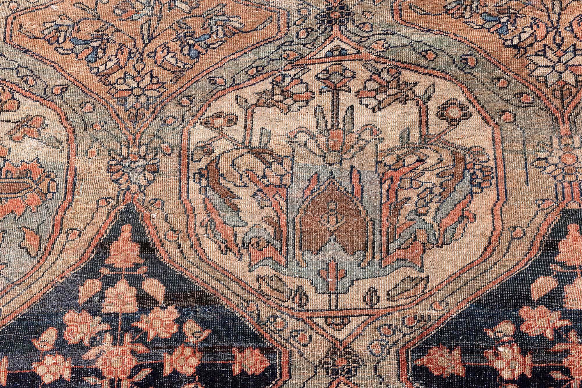 Authentique tapis persan en laine fait à la main Kashan du 19e siècle
Taille : 10'2