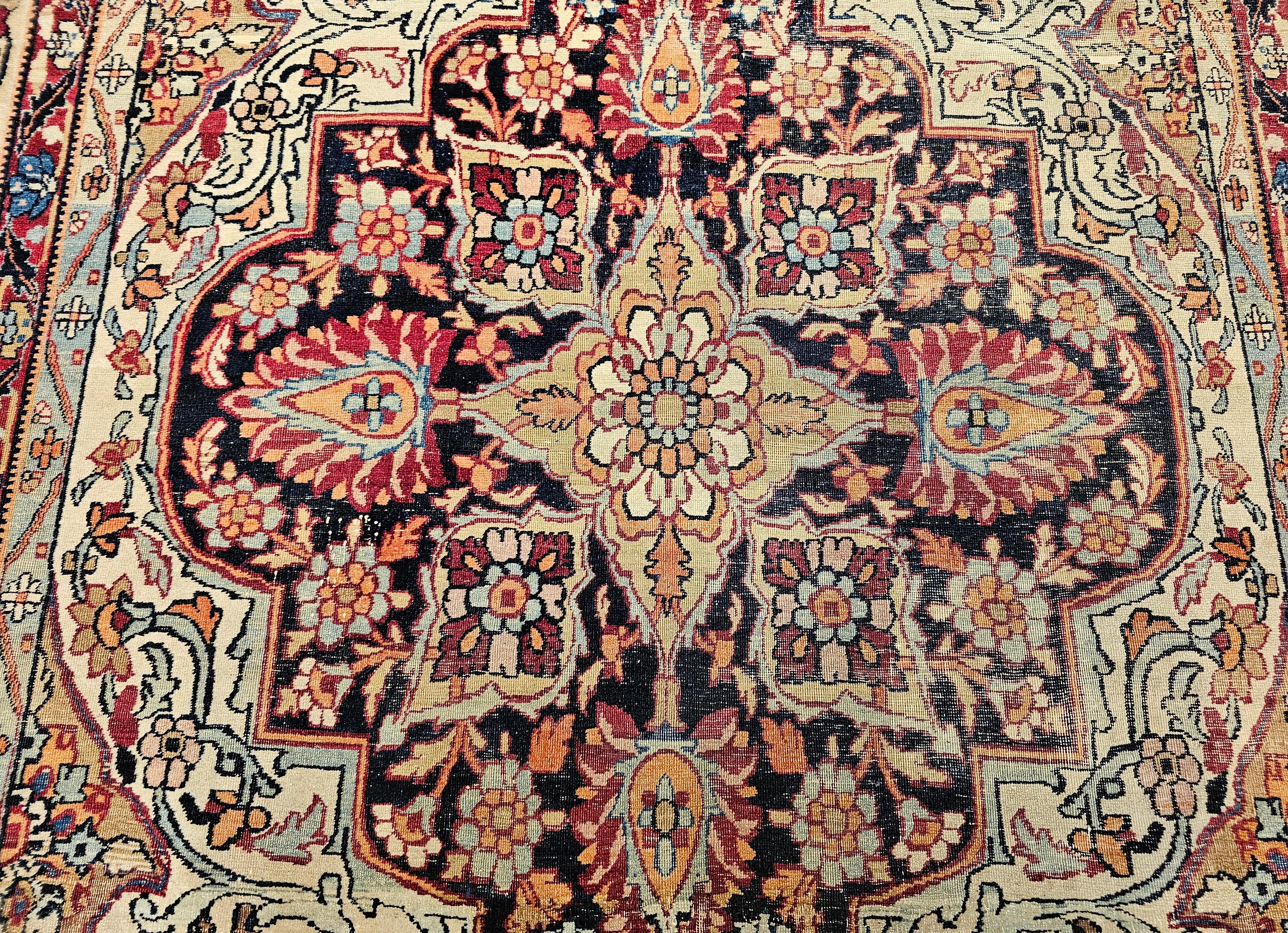 Persischer Kerman Lavar des 19. Jahrhunderts mit Blumenmuster in Elfenbein, Rot, Marine und Gelb im Angebot 2