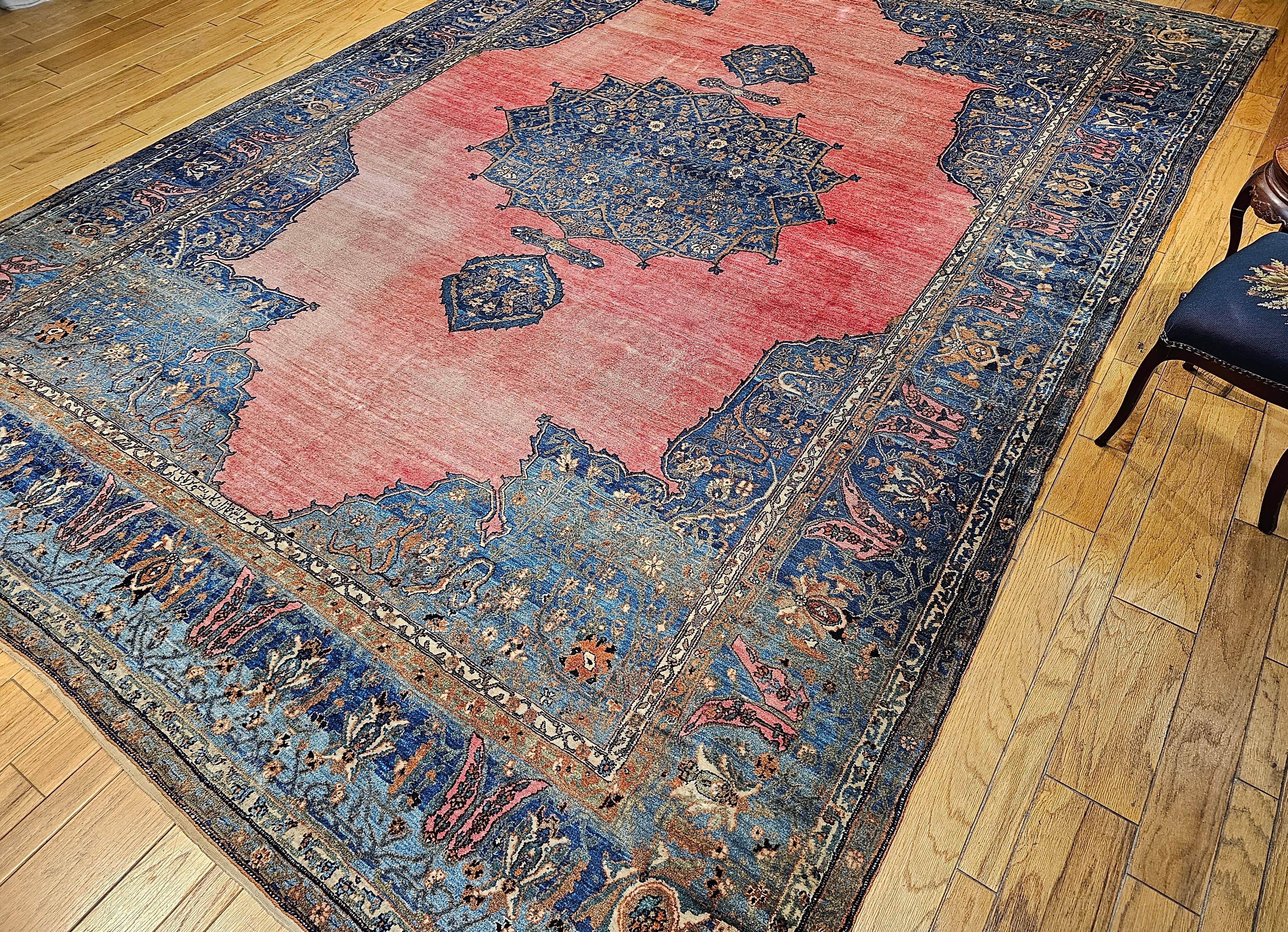 19th Century Persian Khorassan Rug in Open Field Floral Pattern in Crimson, Blue For Sale 10