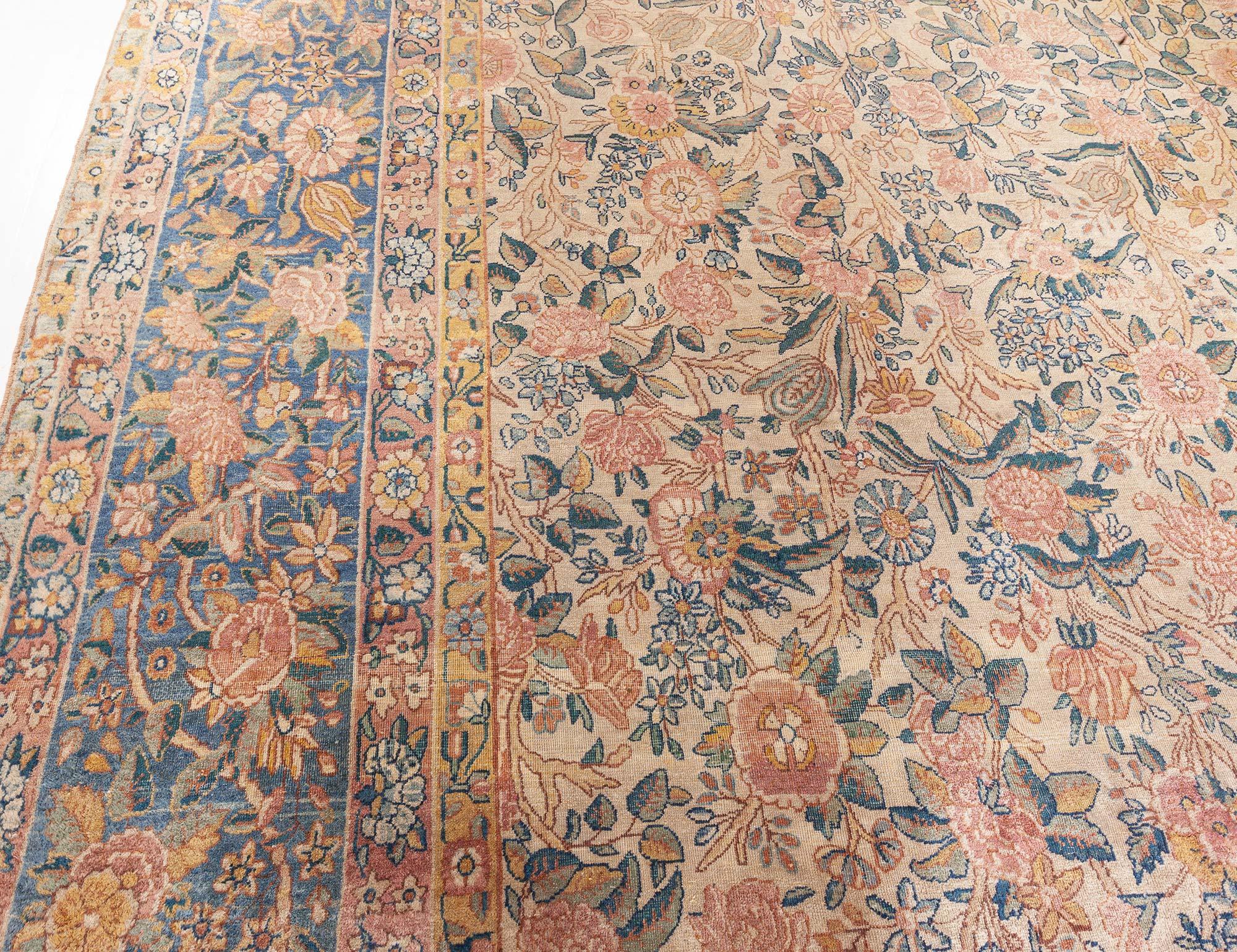 19th Century Persian Kirman Floral Handwoven Rug In Good Condition For Sale In New York, NY