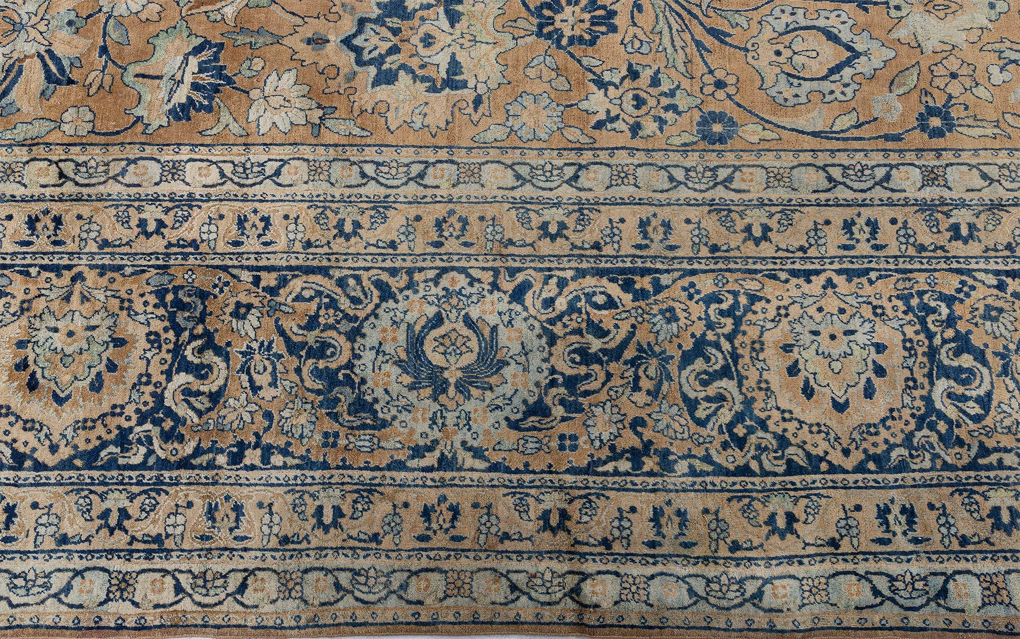 Persiano Tappeto persiano Kirman del XIX secolo realizzato a mano in lana Doris Leslie Blau in vendita