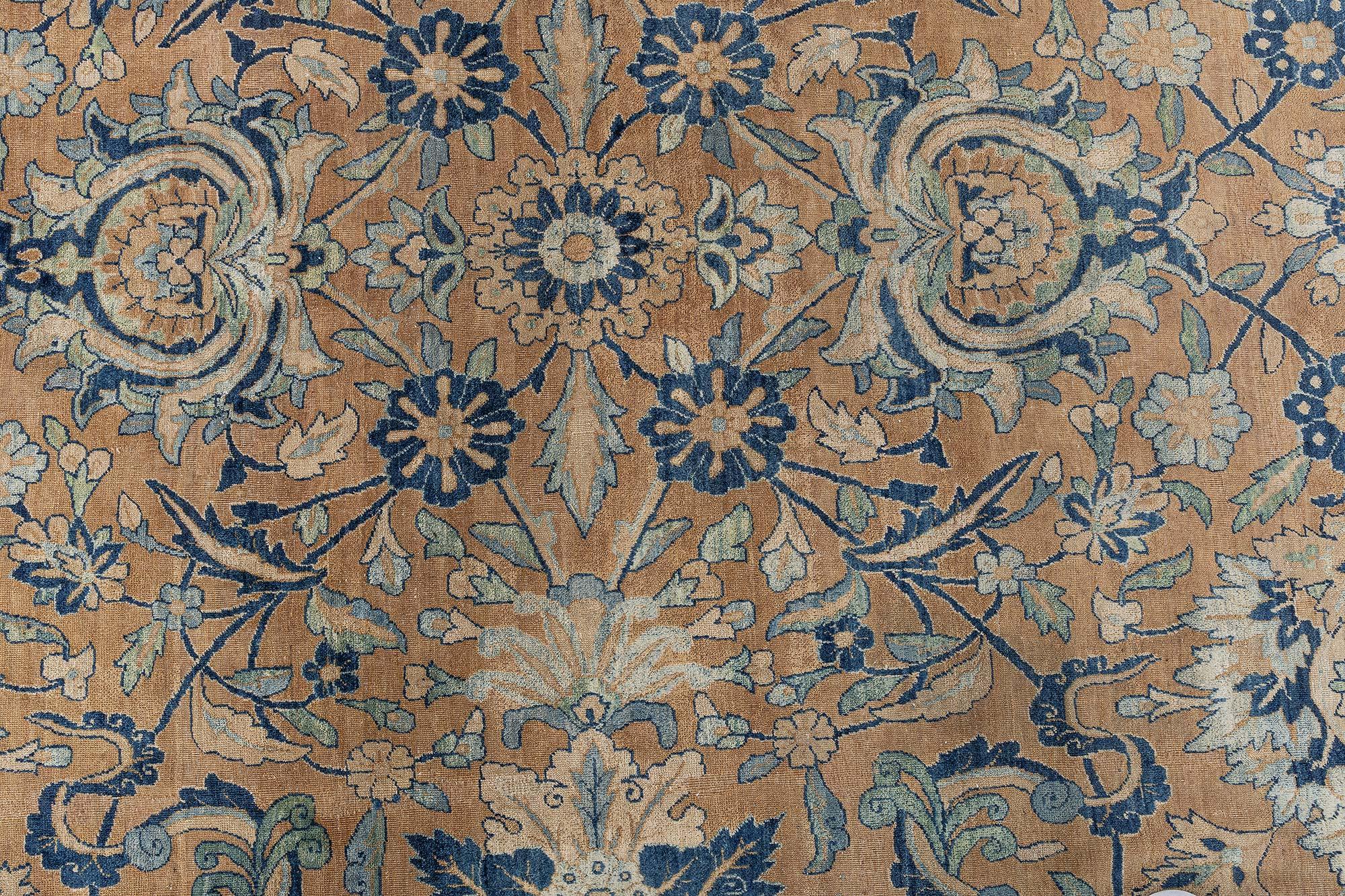 Perse Tapis persan Kirman du XIXe siècle en laine fait à la main Doris Leslie Blau en vente