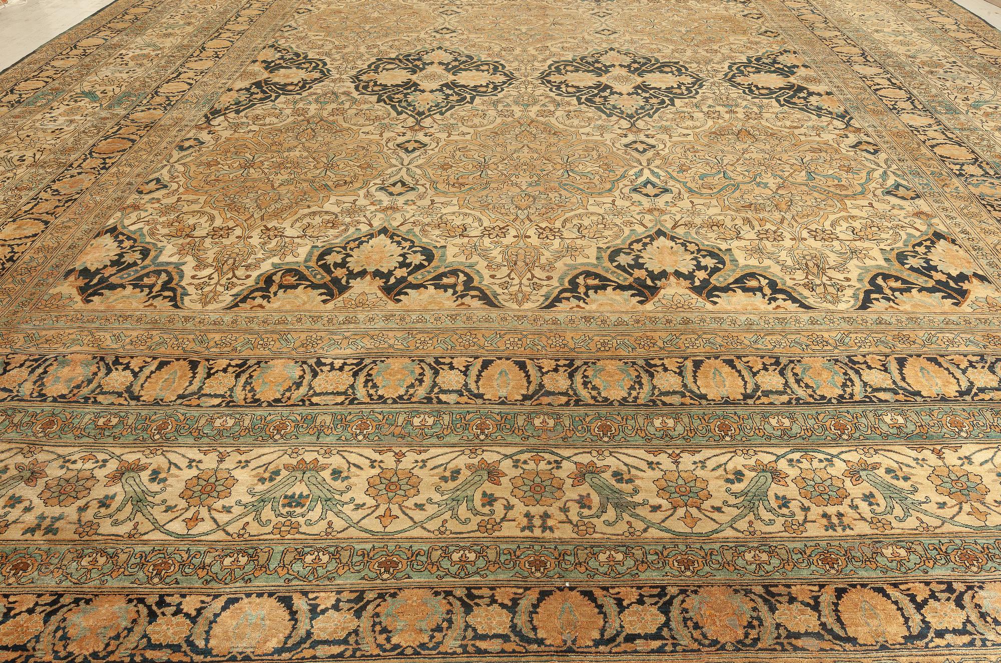19th Century Persian Kirman Handmade Wool Rug 'Size Adjusted' In Good Condition For Sale In New York, NY