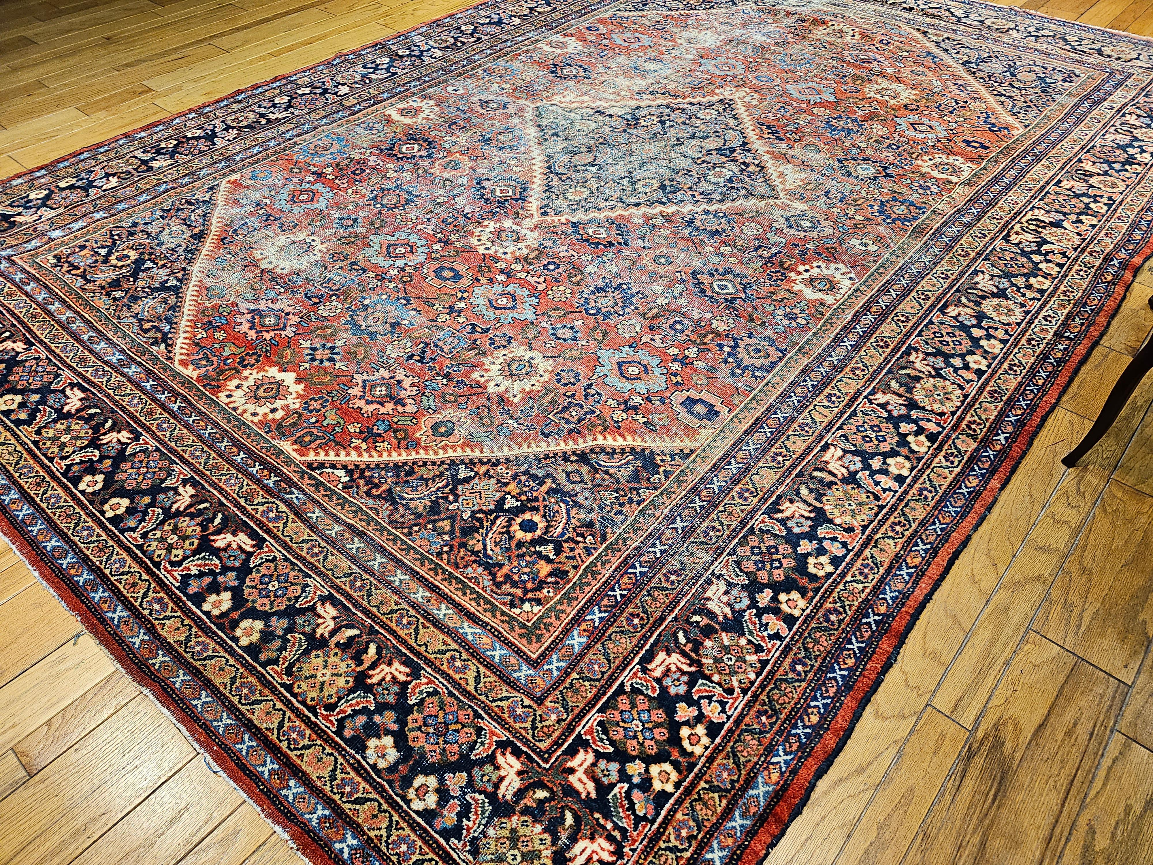 19th Century Persian Mahal Sultanabad in Geometric Pattern in Rust-Red, Blue For Sale 5
