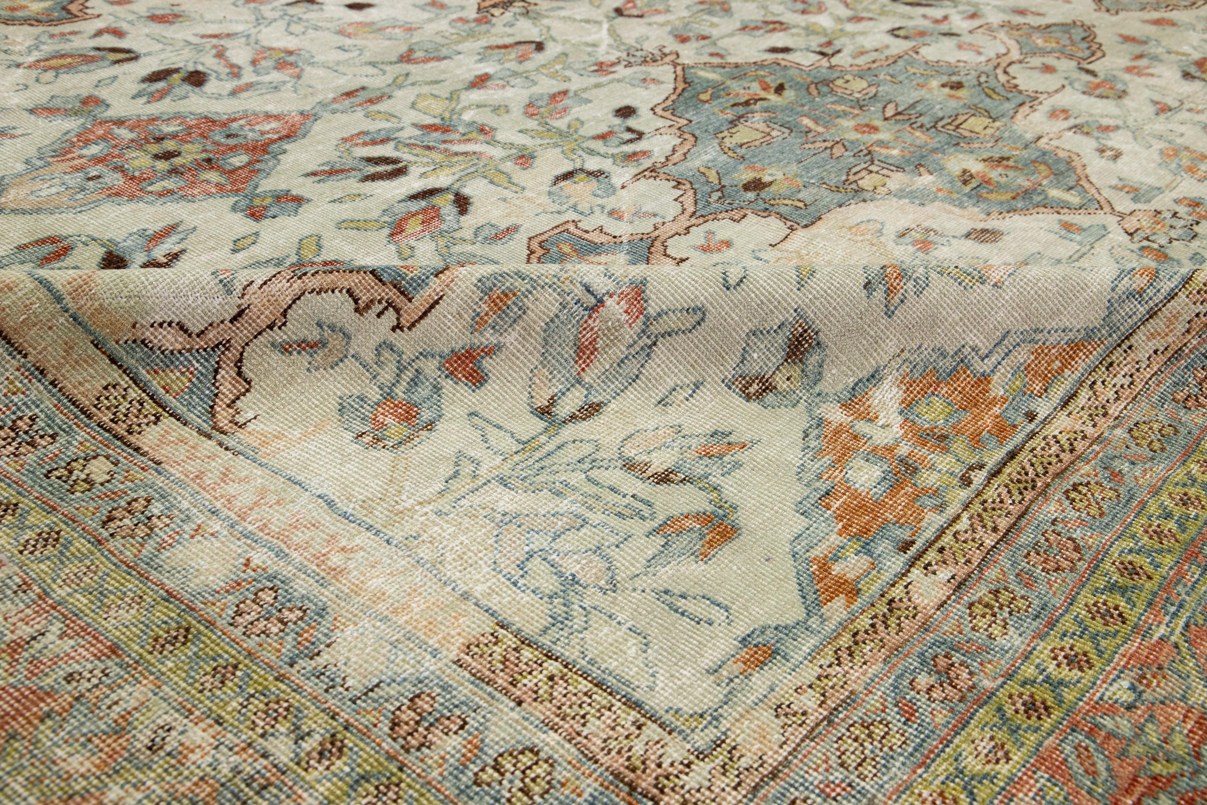 19th Century Persian Mahal Wool Rug In Beige Featuring an Allover Pattern  In Good Condition For Sale In Norwalk, CT