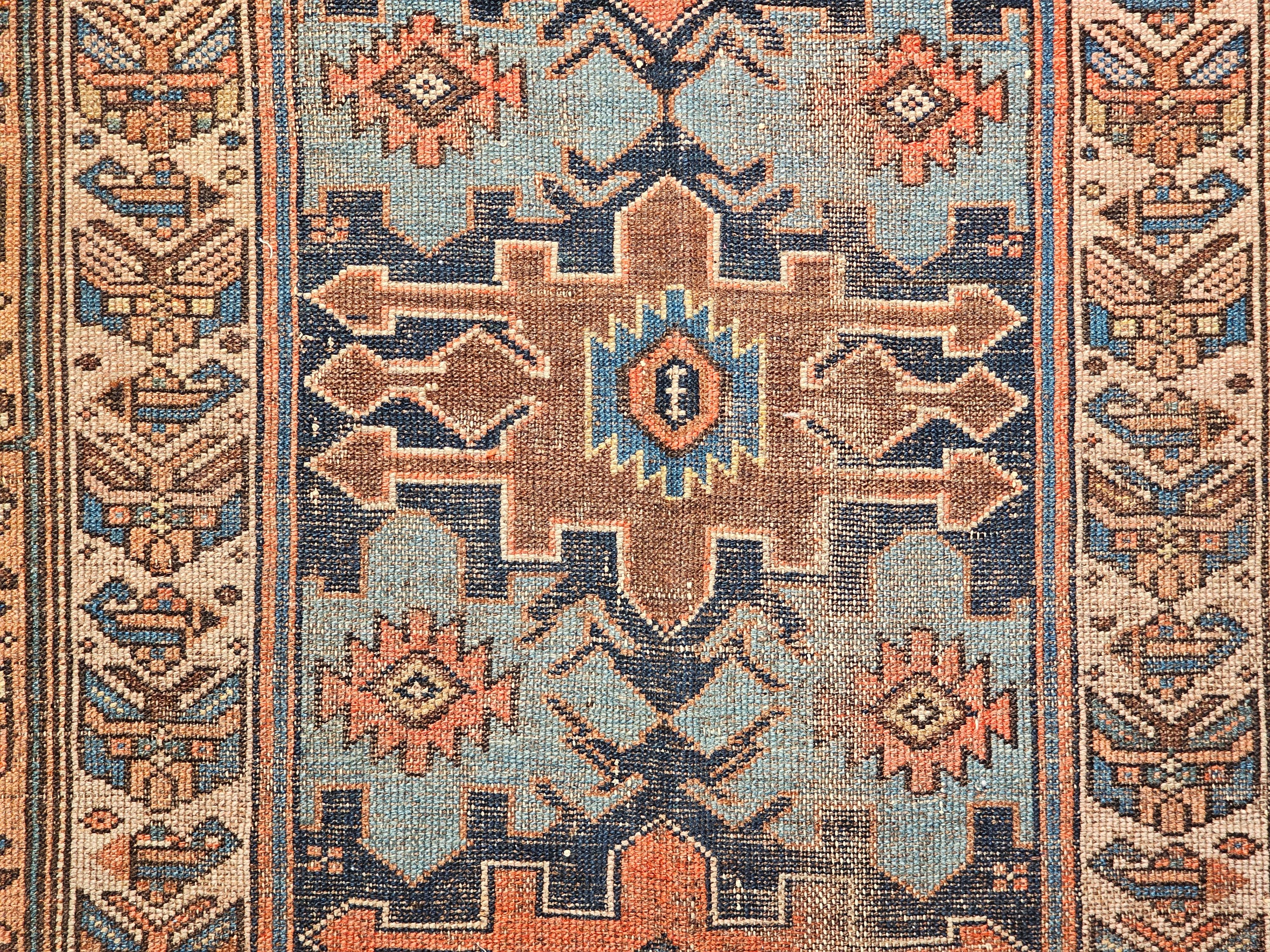 Persischer Malayer-Teppich des 19. Jahrhunderts mit geometrischem Muster in Türkis, Elfenbein und Brown im Angebot 4