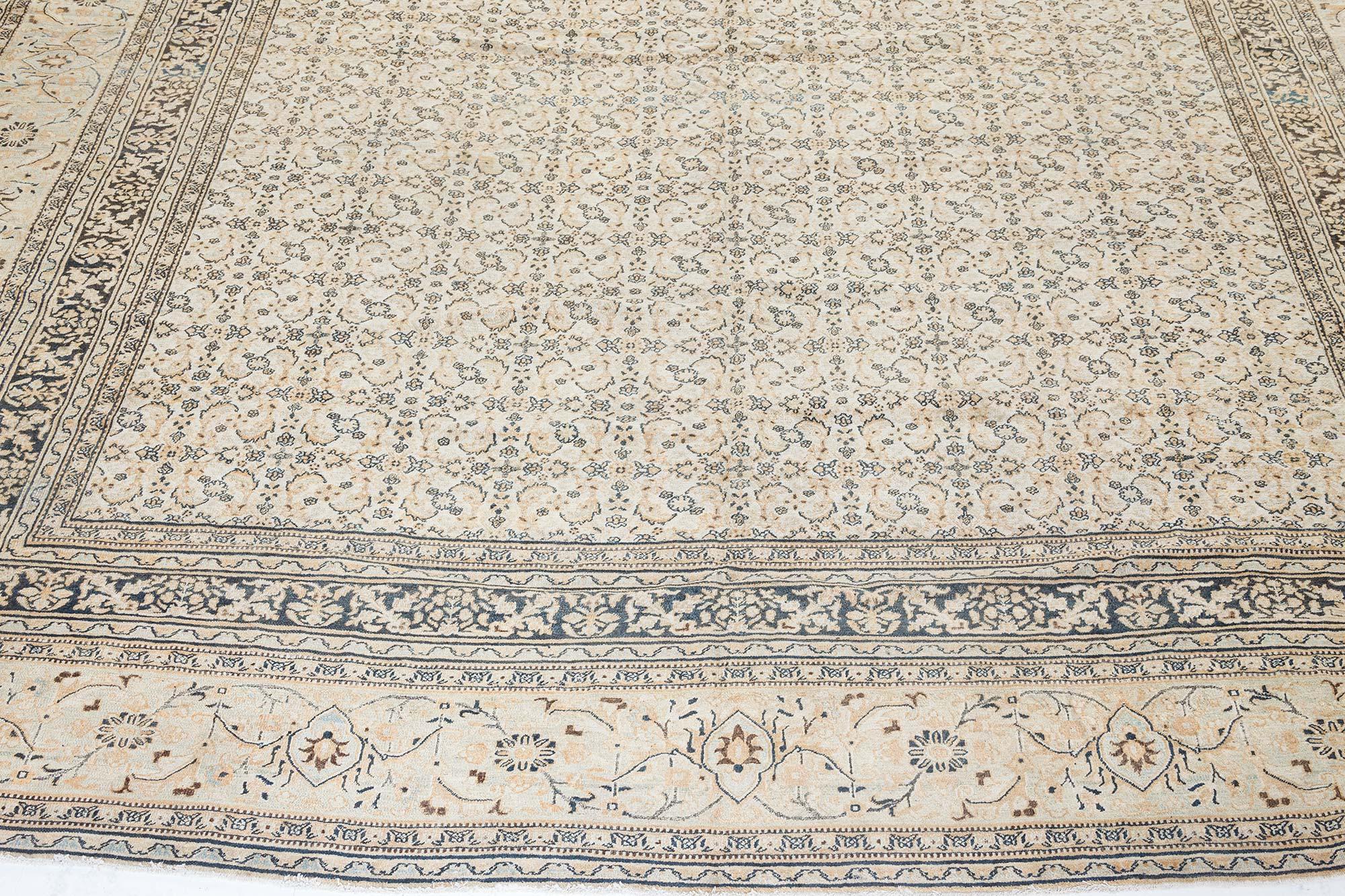 19th Century Persian Meshad Handmade Wool Carpet For Sale 2